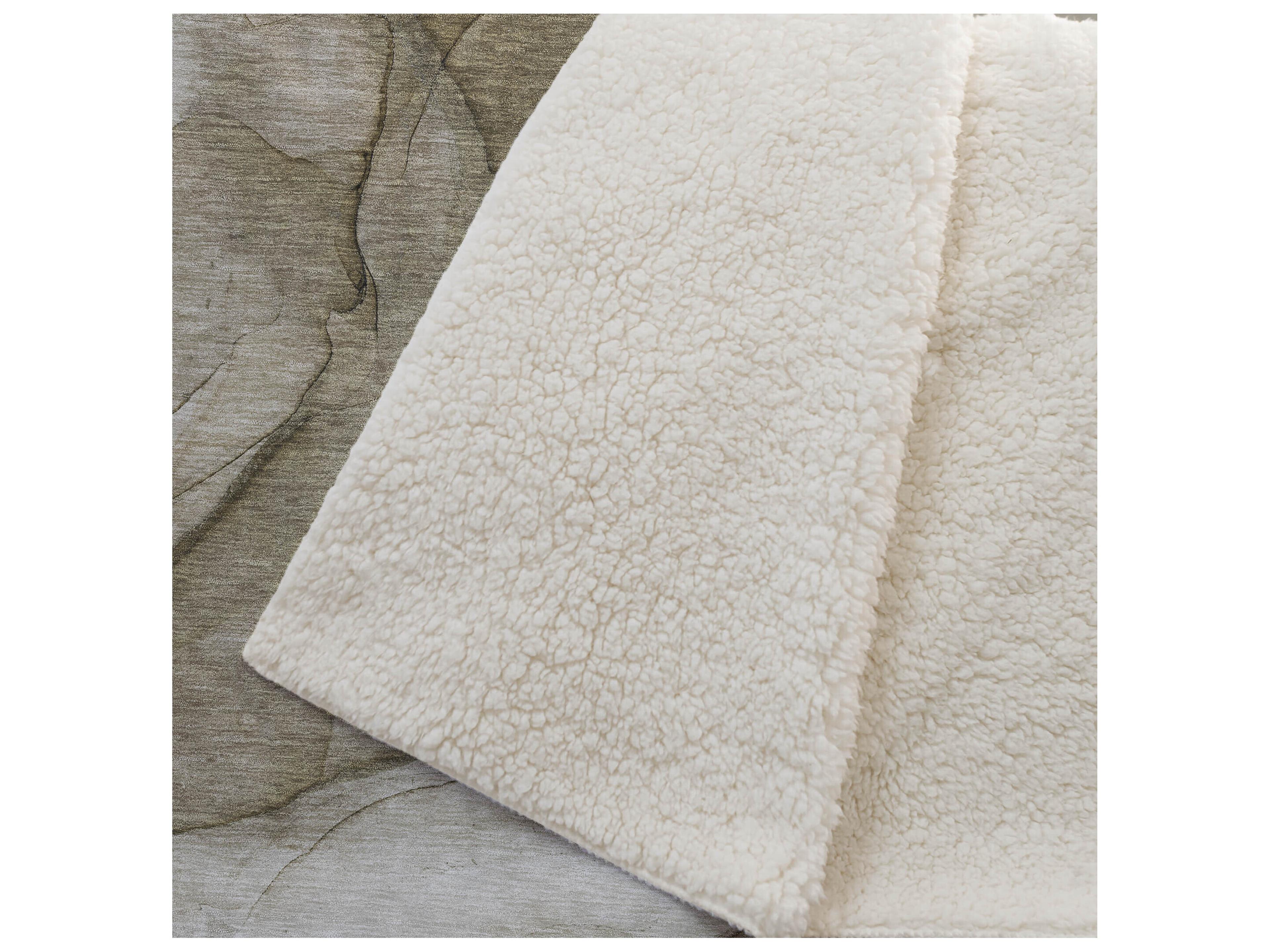 Dalyn Sherpa Brown Polyester Throw