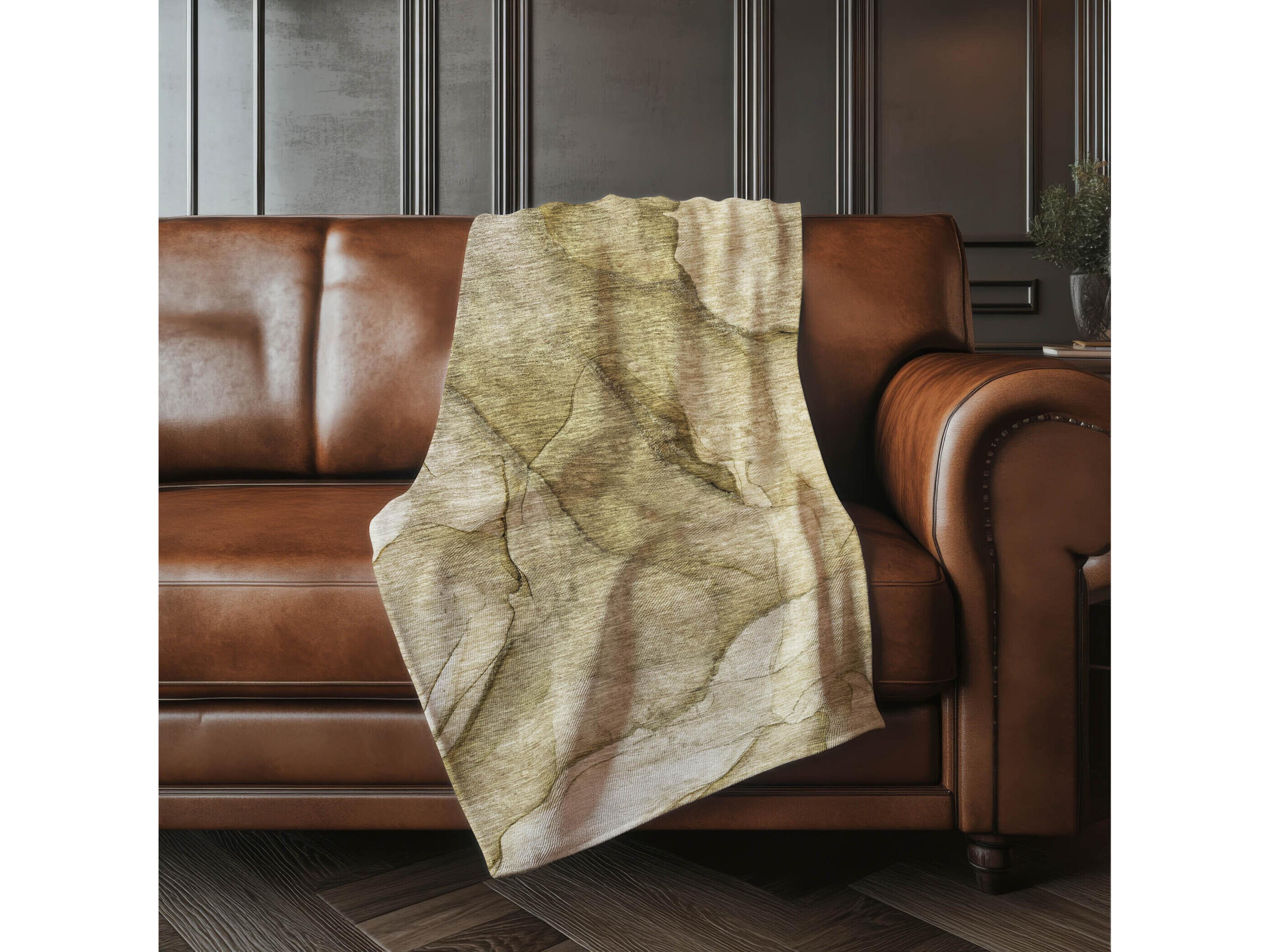 Dalyn Sherpa Brown Polyester Throw