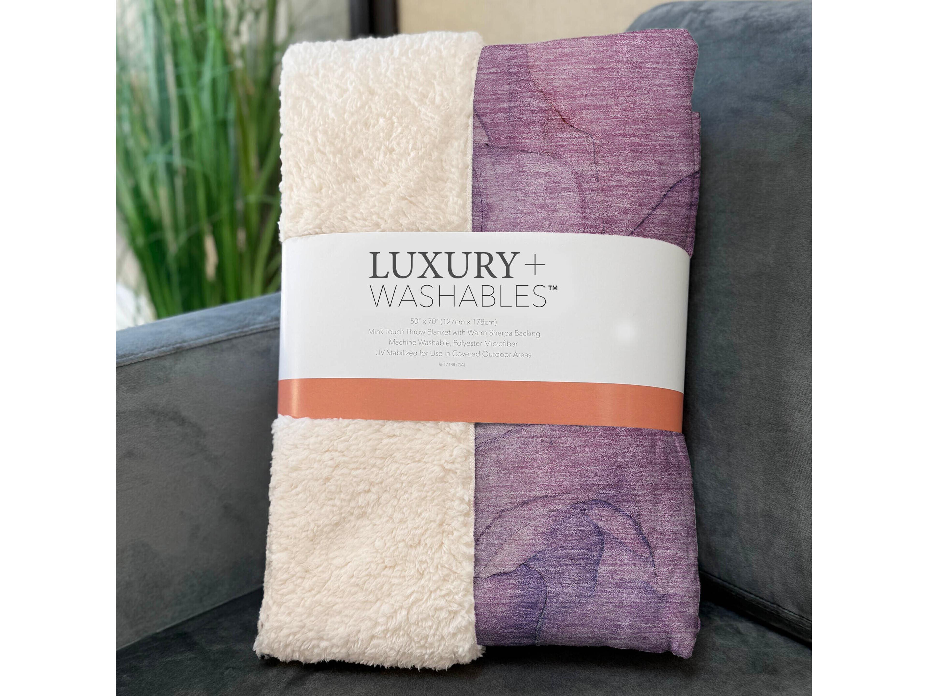 Dalyn Sherpa Purple Polyester Throw