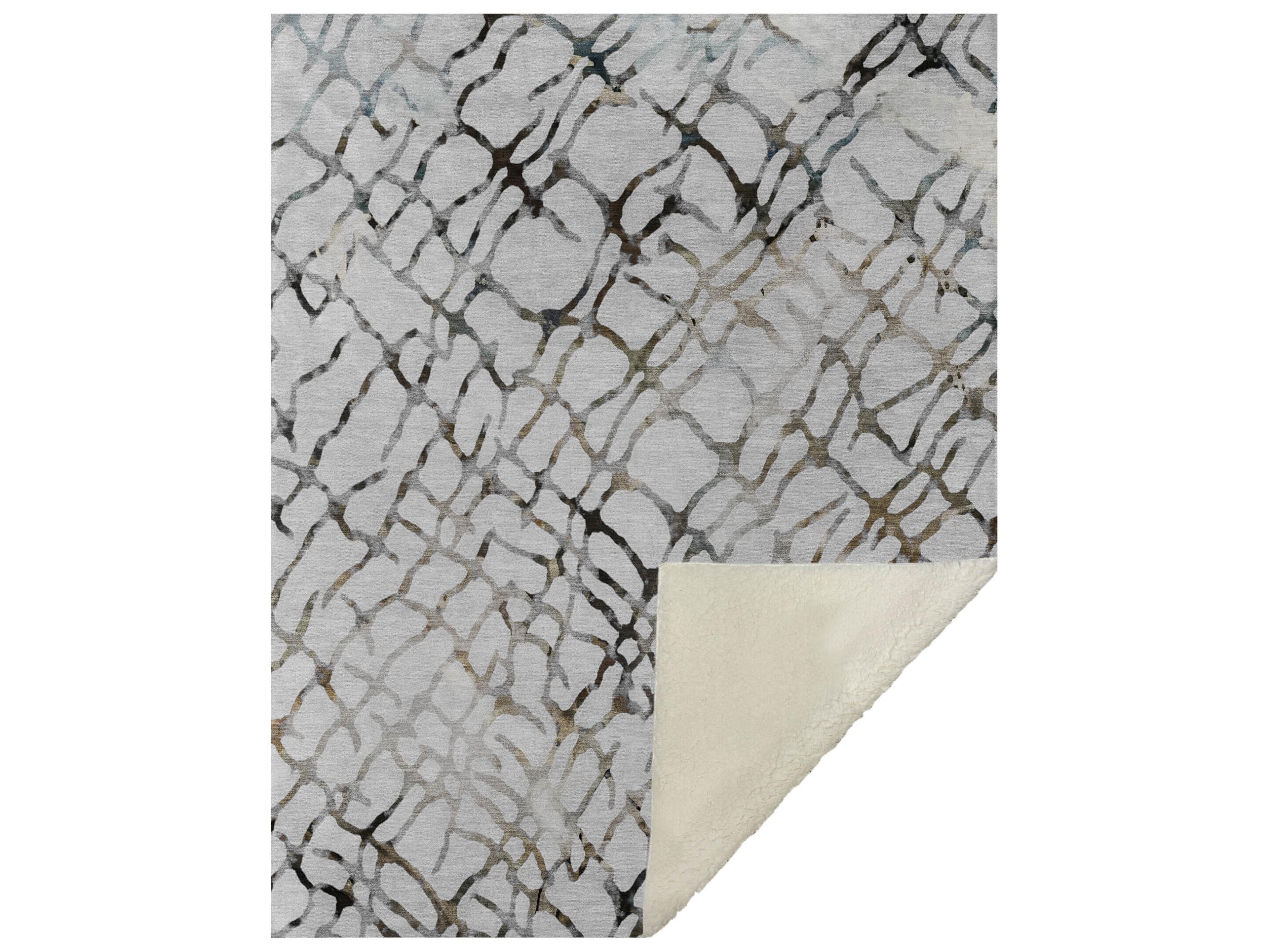 Dalyn Sherpa Gray Polyester Throw