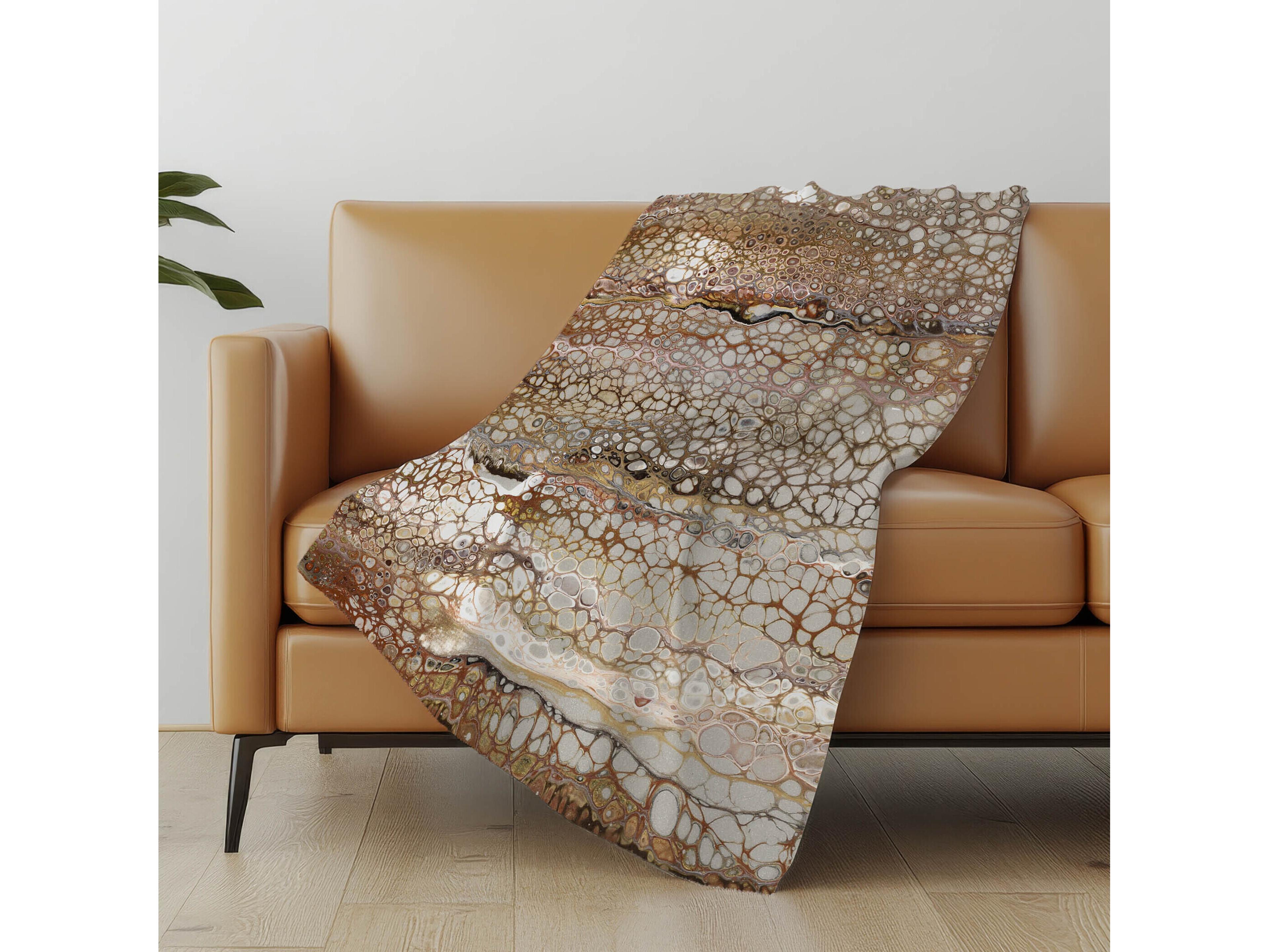 Dalyn Sherpa Brown Polyester Throw