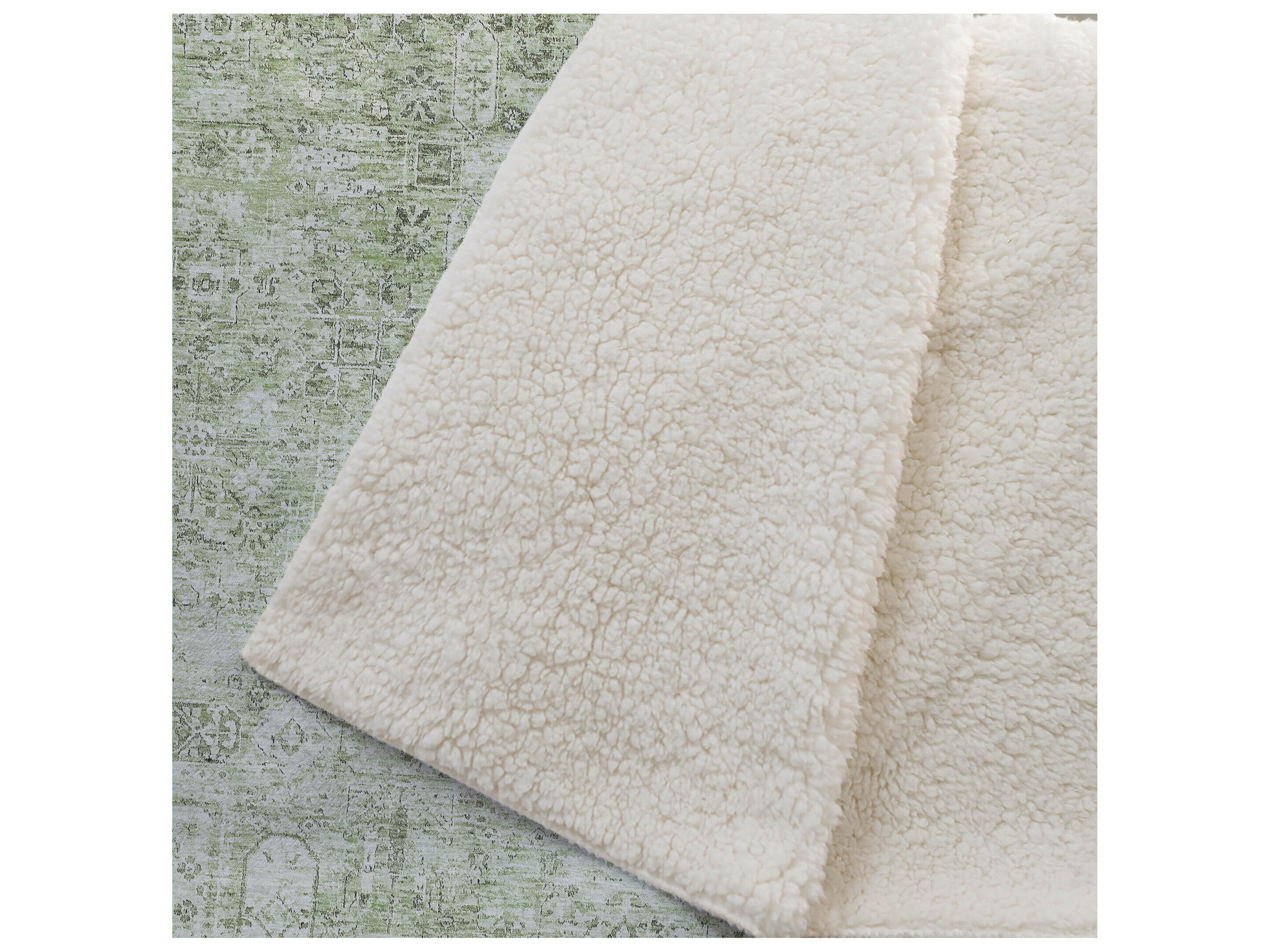 Dalyn Sherpa Green Polyester Throw