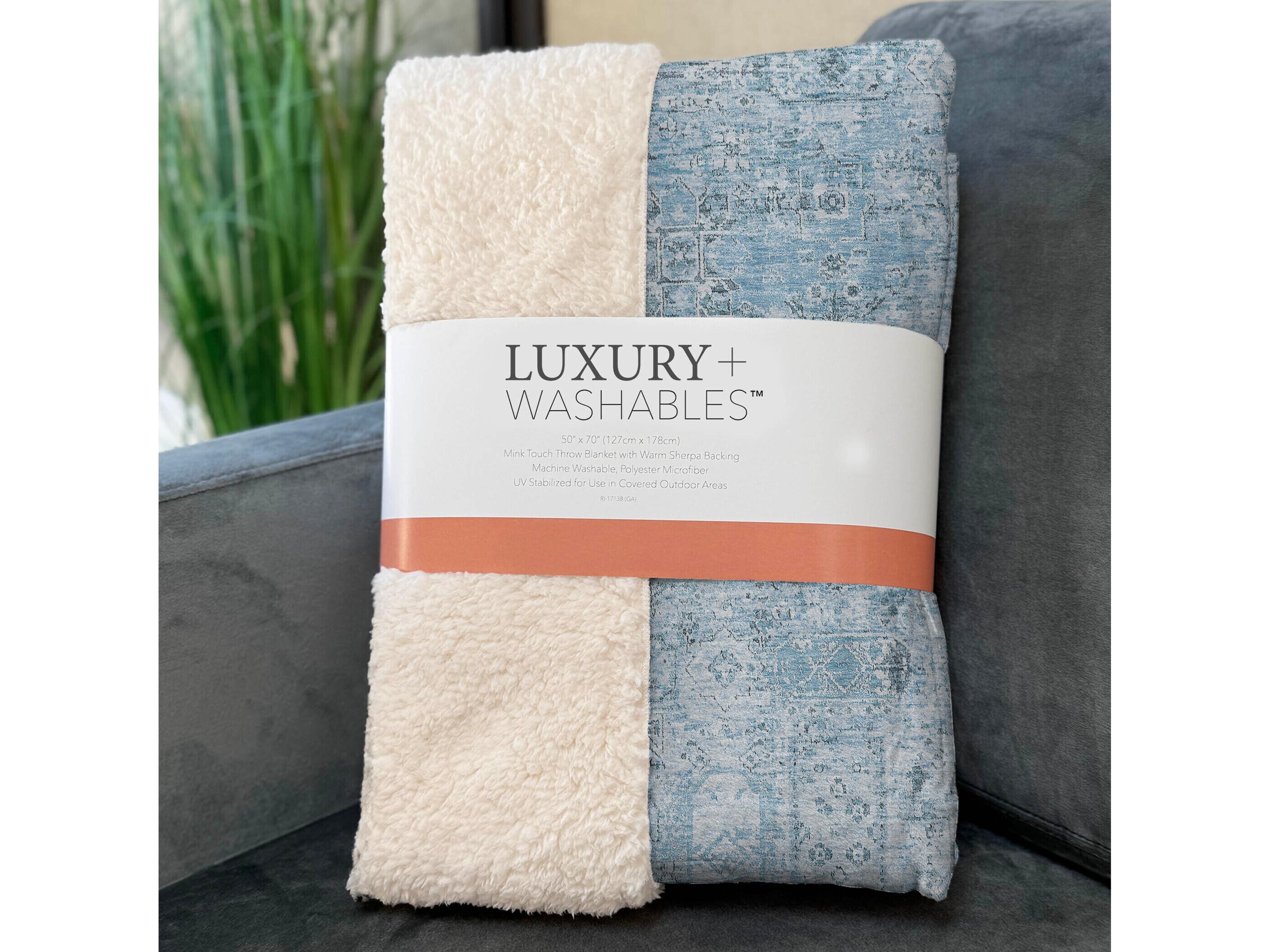 Dalyn Sherpa Blue Polyester Throw