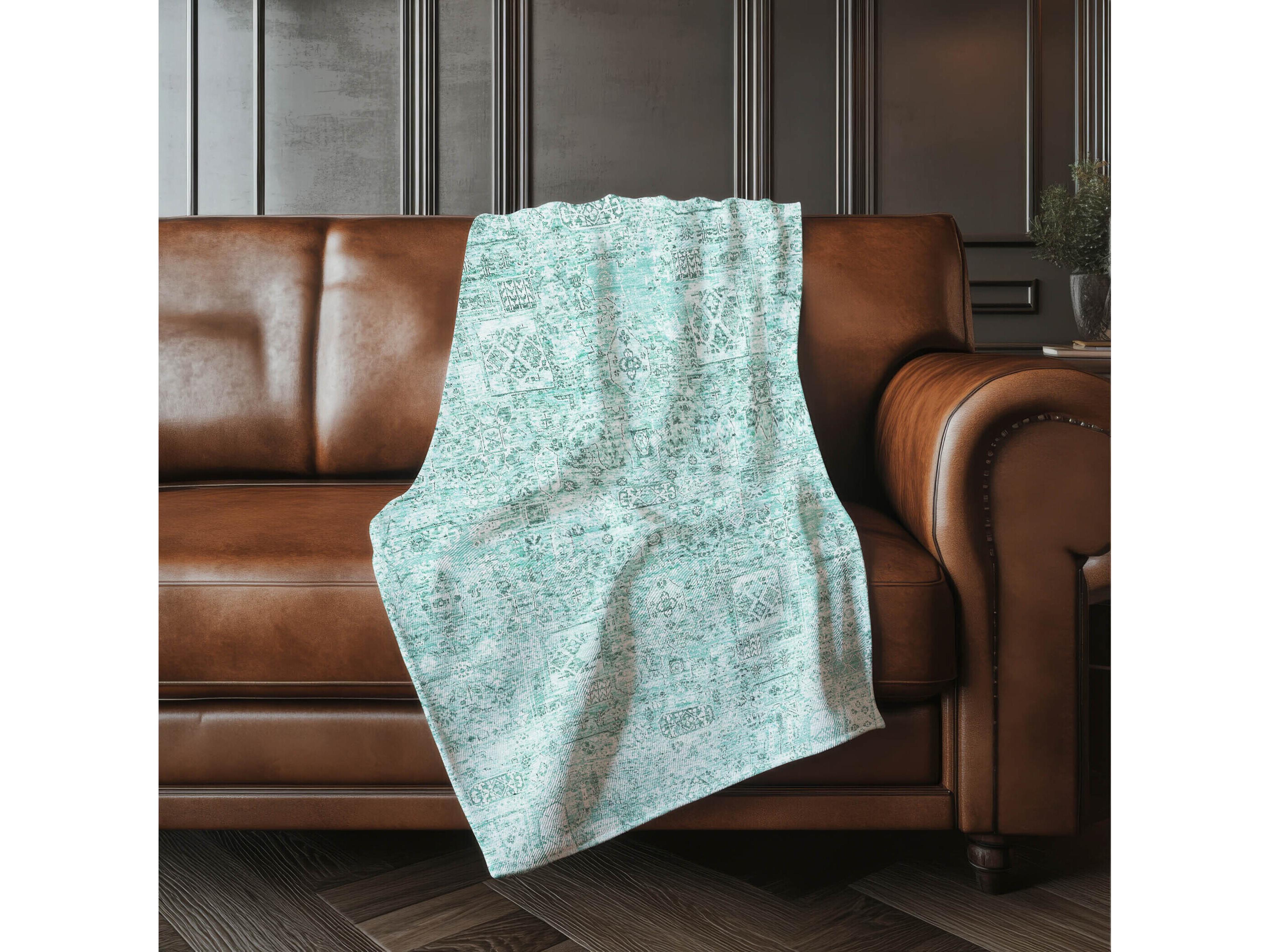 Dalyn Sherpa Teal Polyester Throw