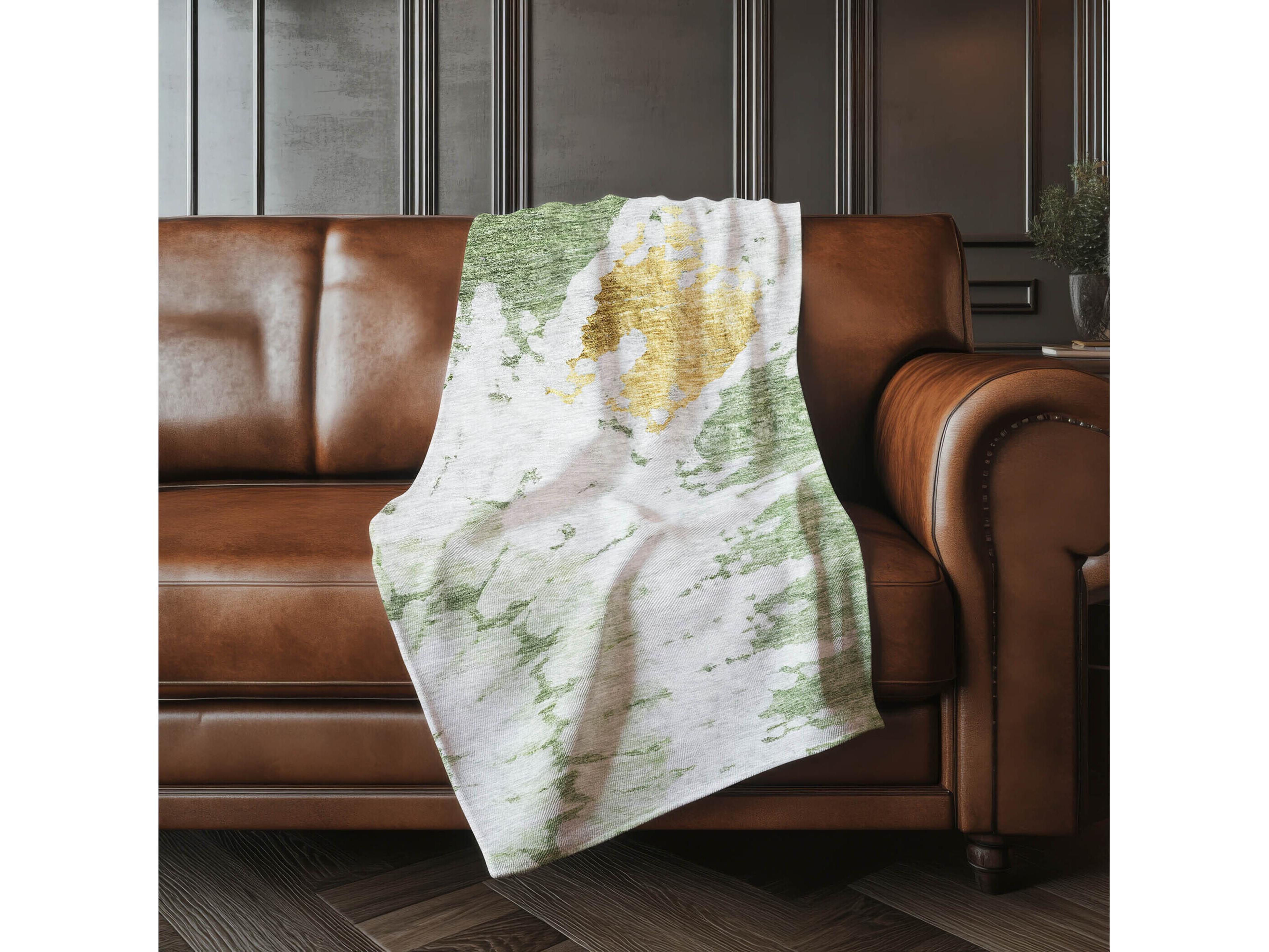 Dalyn Sherpa Green Polyester Throw