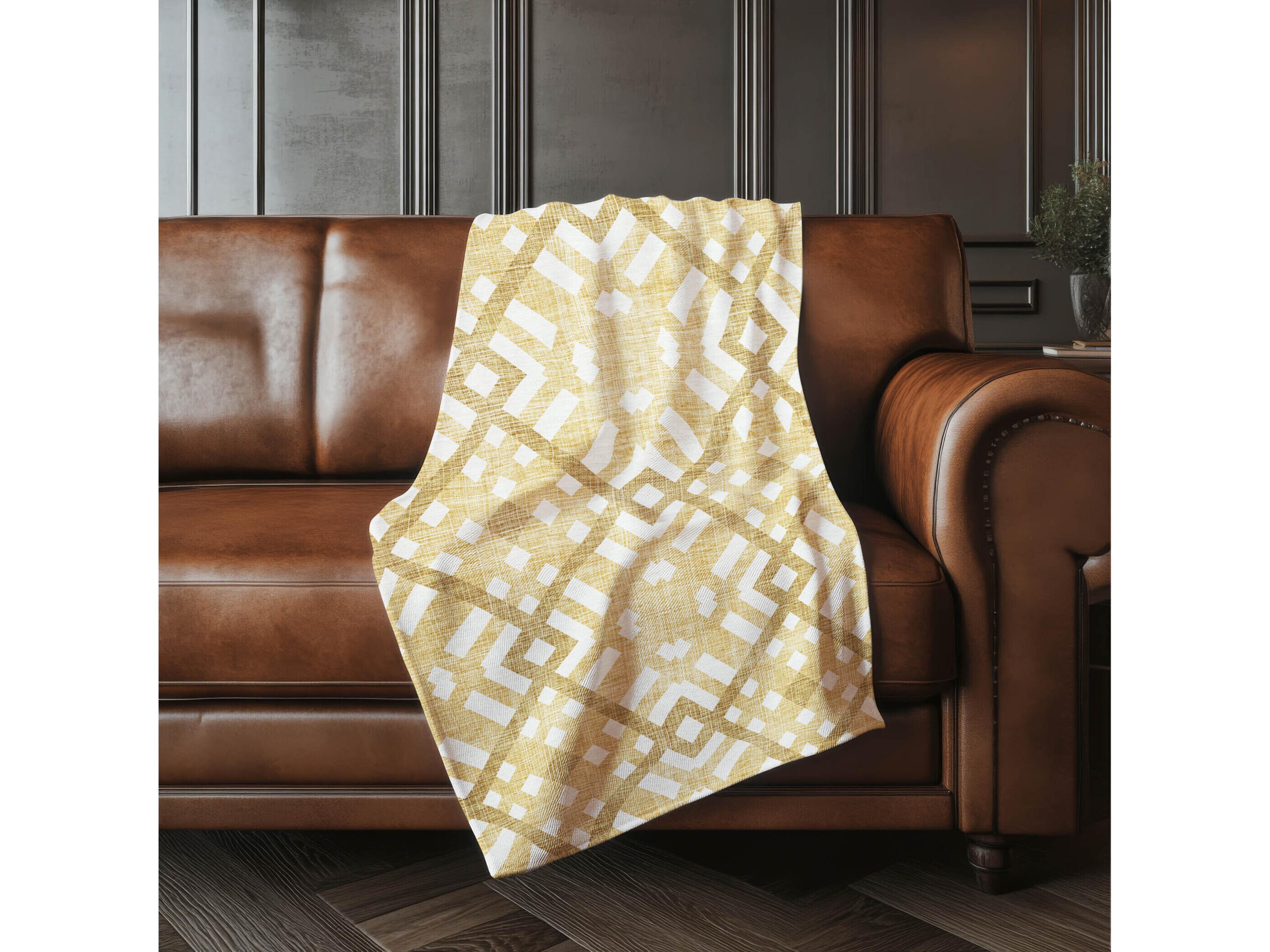 Dalyn Sherpa Gold Polyester Throw