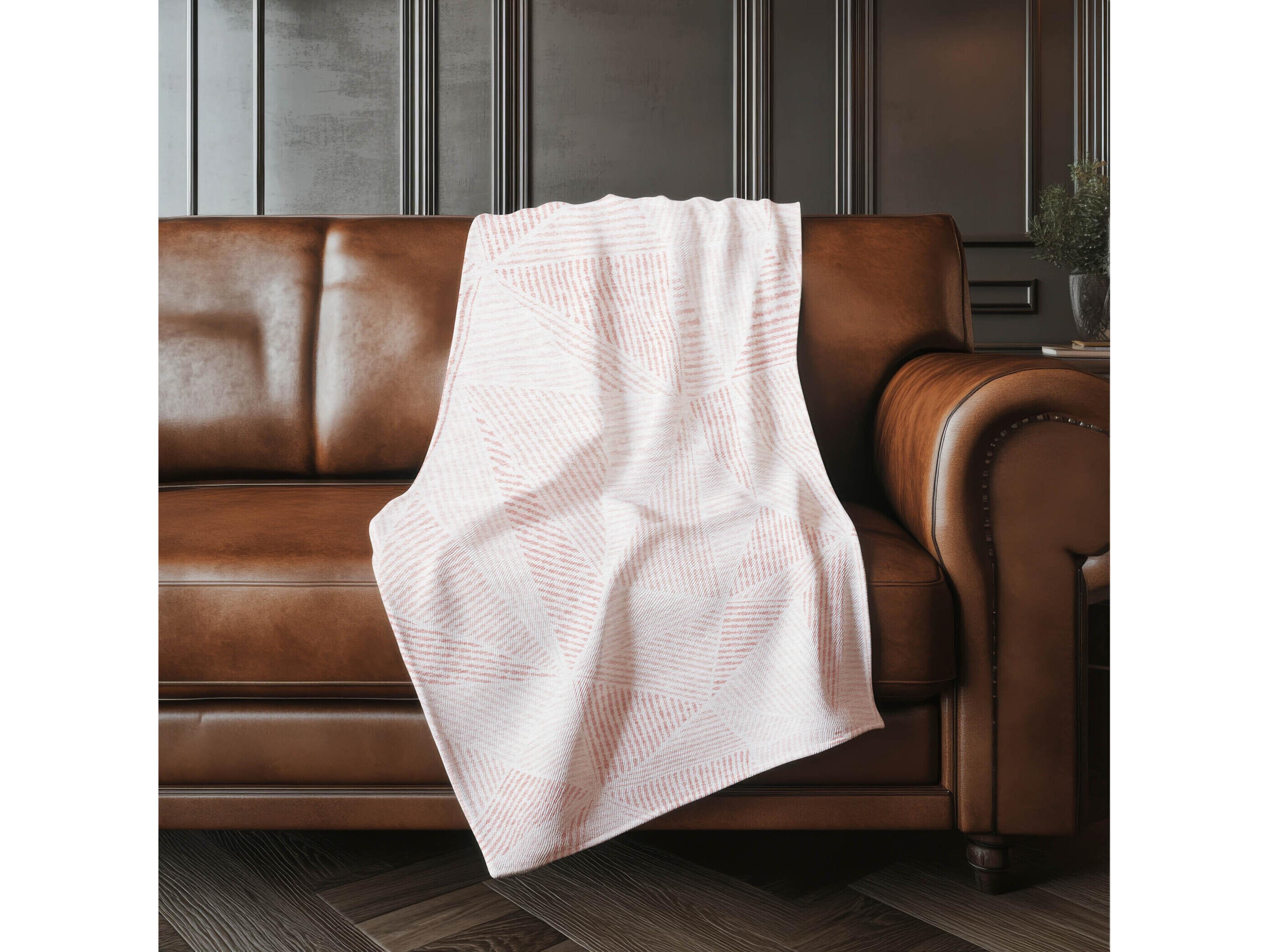 Dalyn Sherpa Pink Polyester Throw