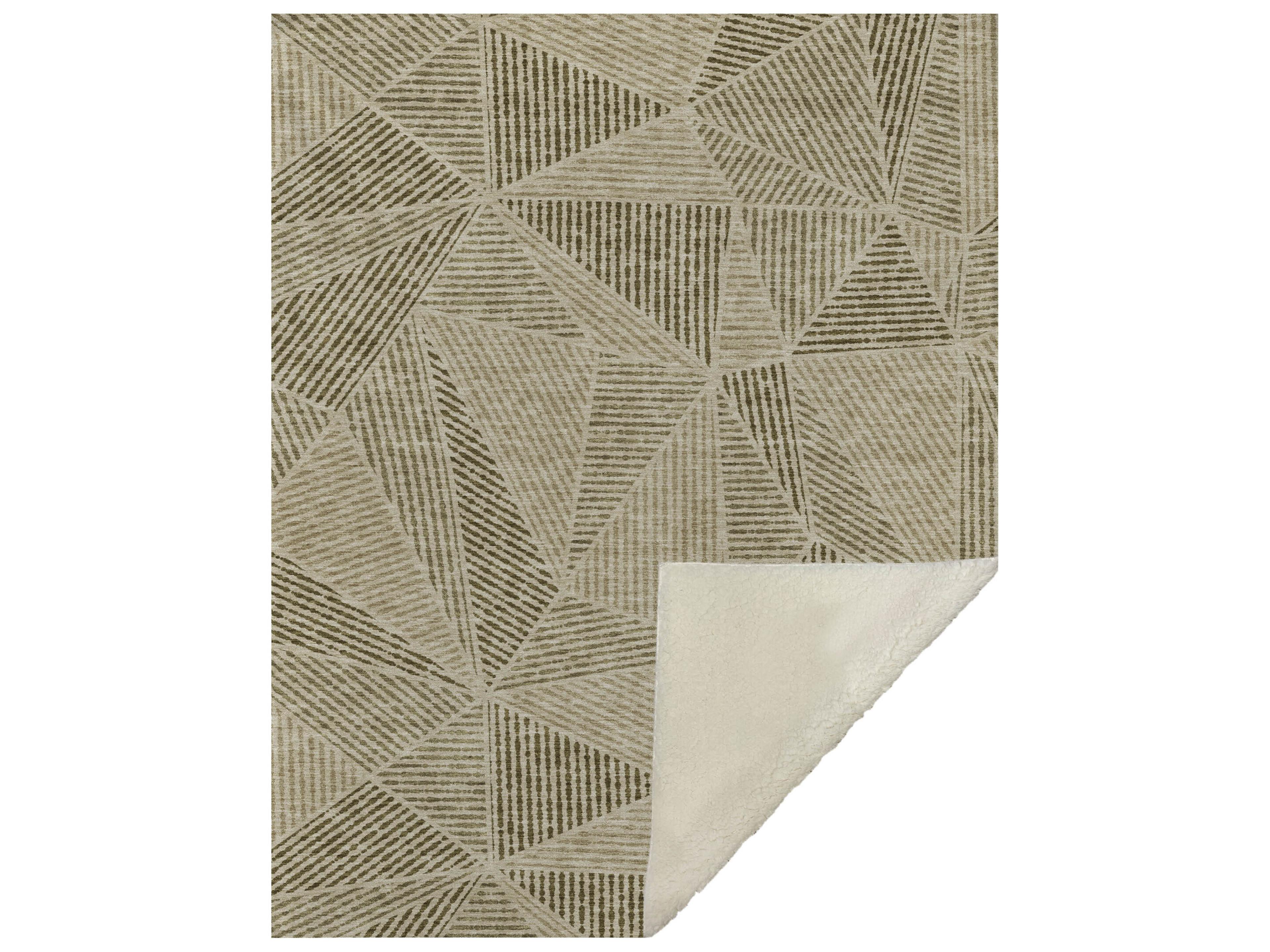 Dalyn Sherpa Brown Polyester Throw