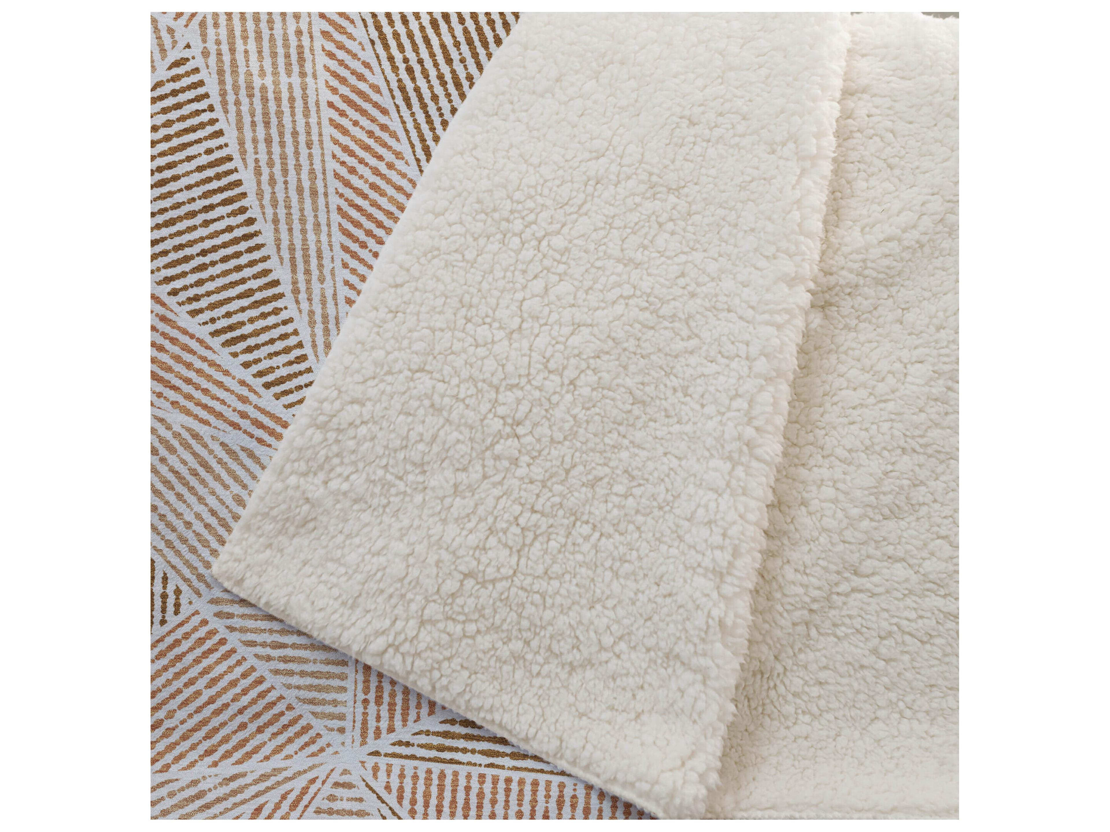 Dalyn Sherpa Orange Polyester Throw