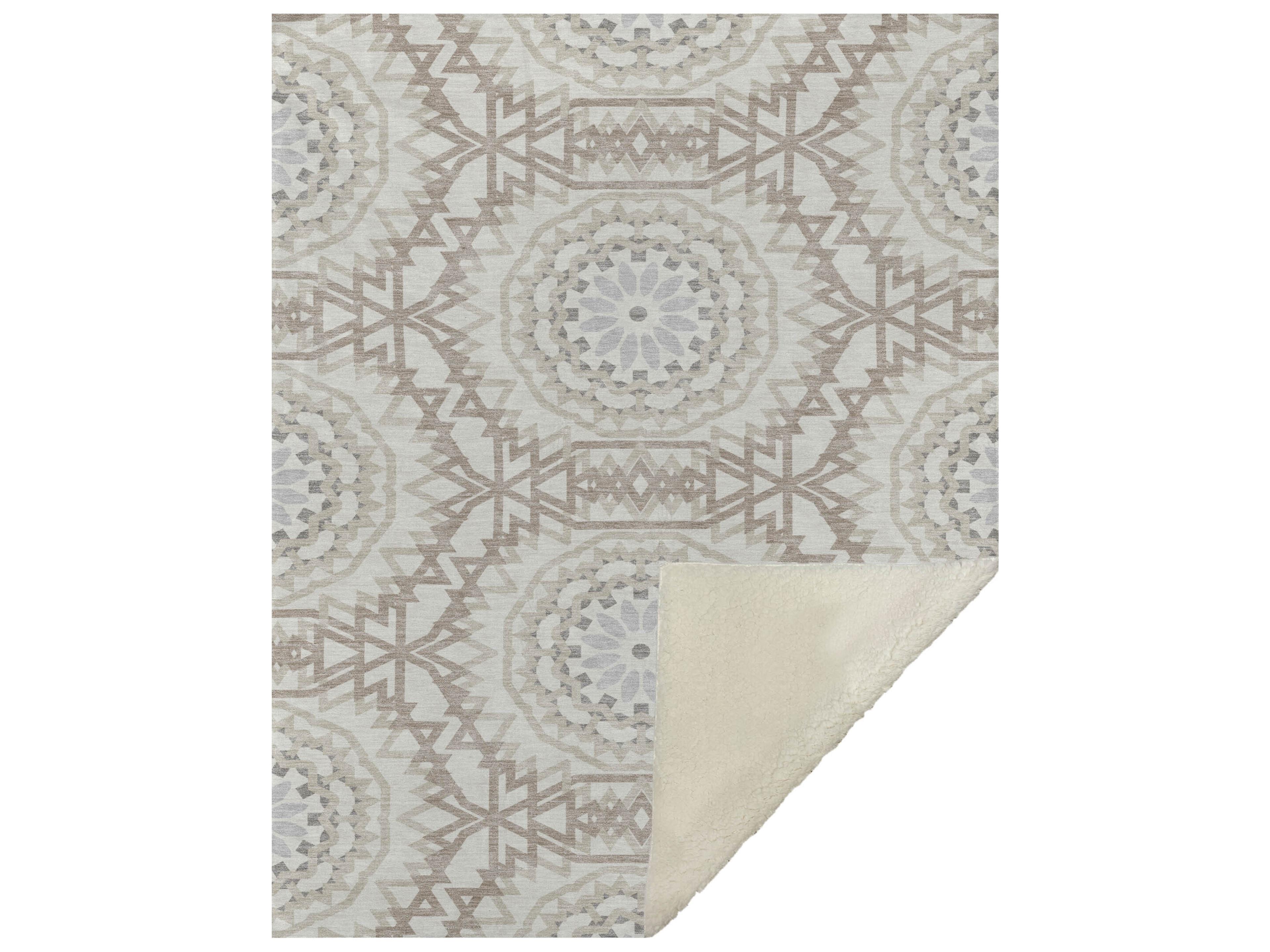 Dalyn Sherpa Ivory Polyester Throw