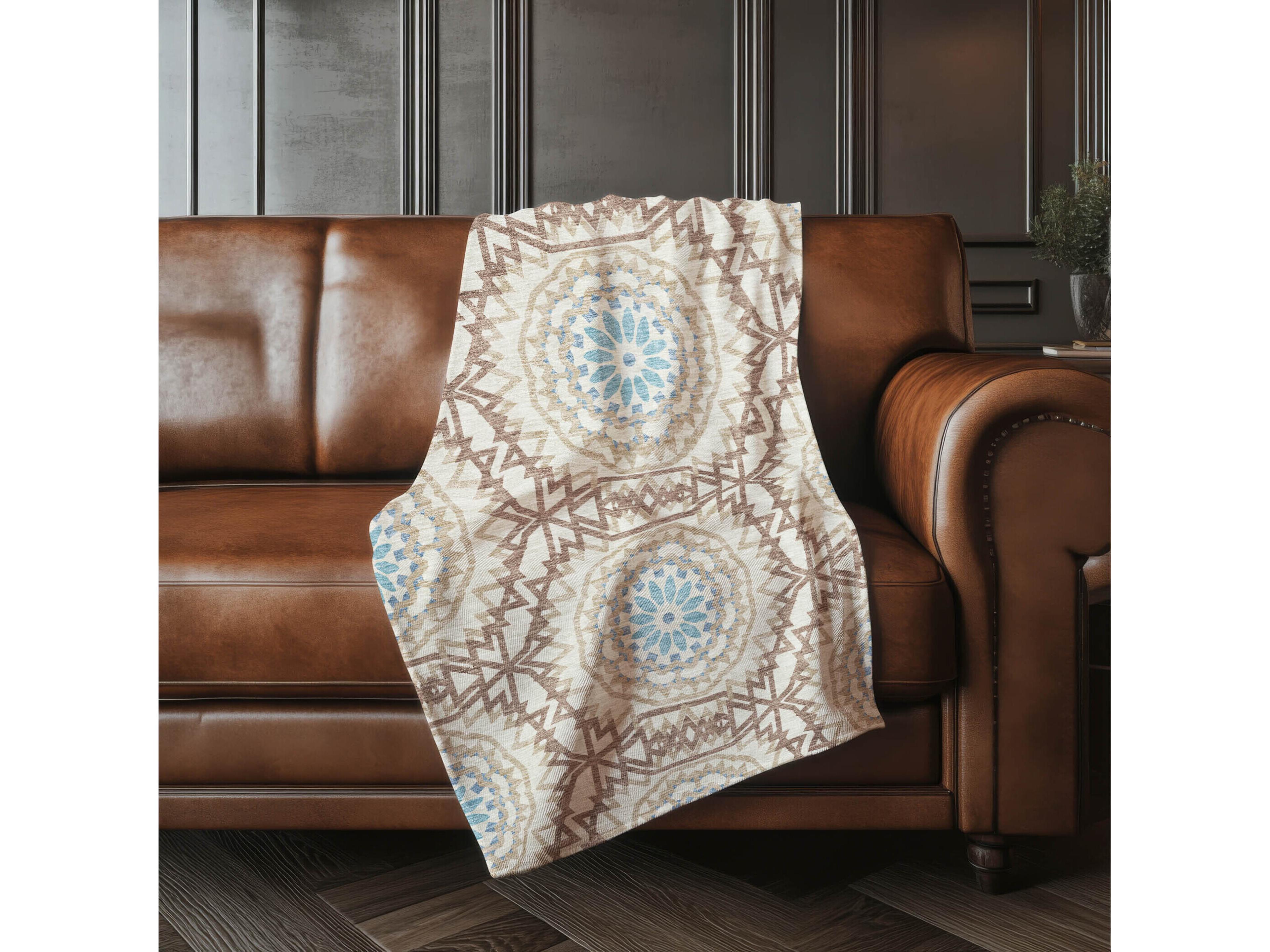 Dalyn Sherpa Brown Polyester Throw