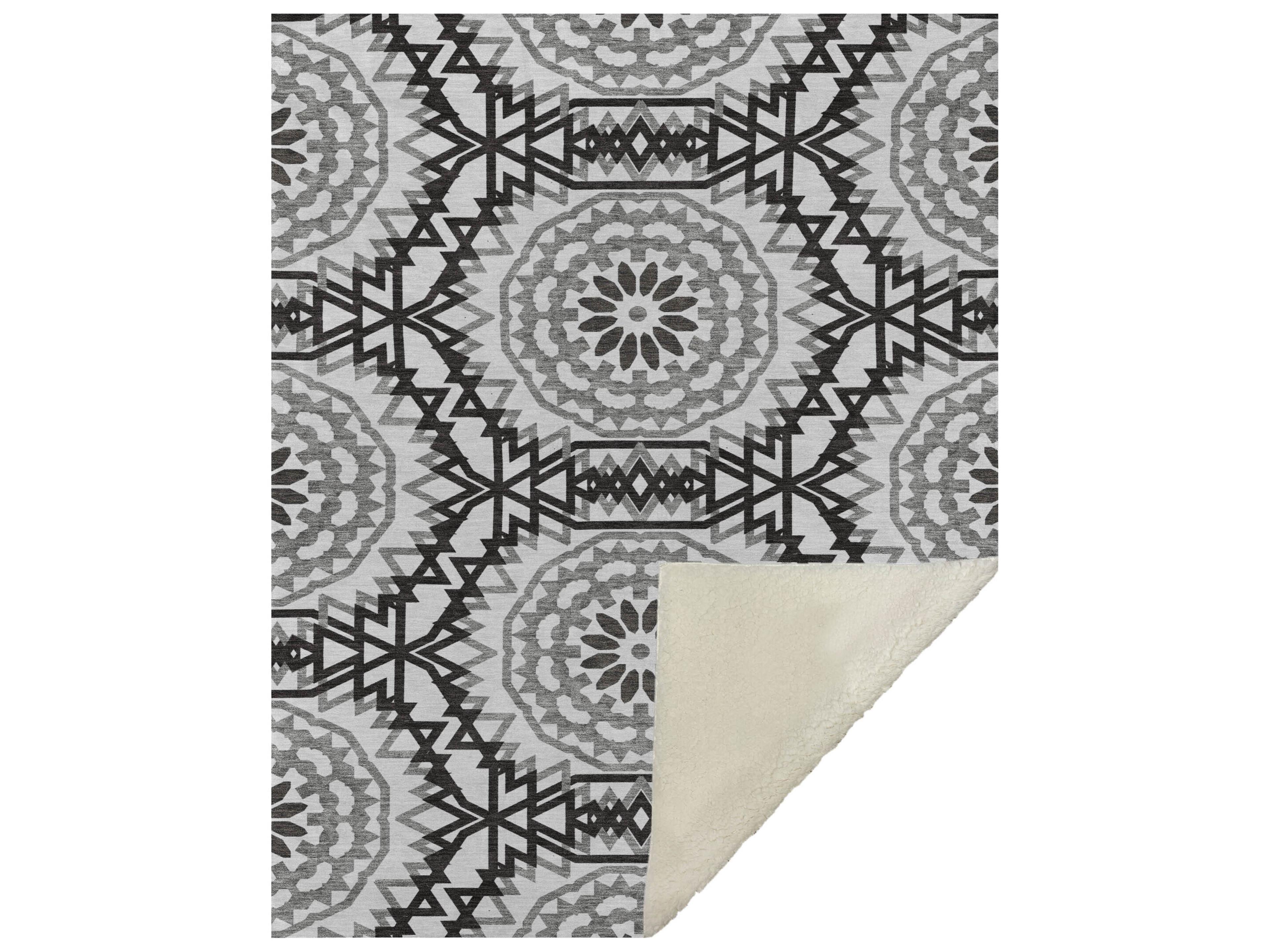 Dalyn Sherpa Ivory Polyester Throw