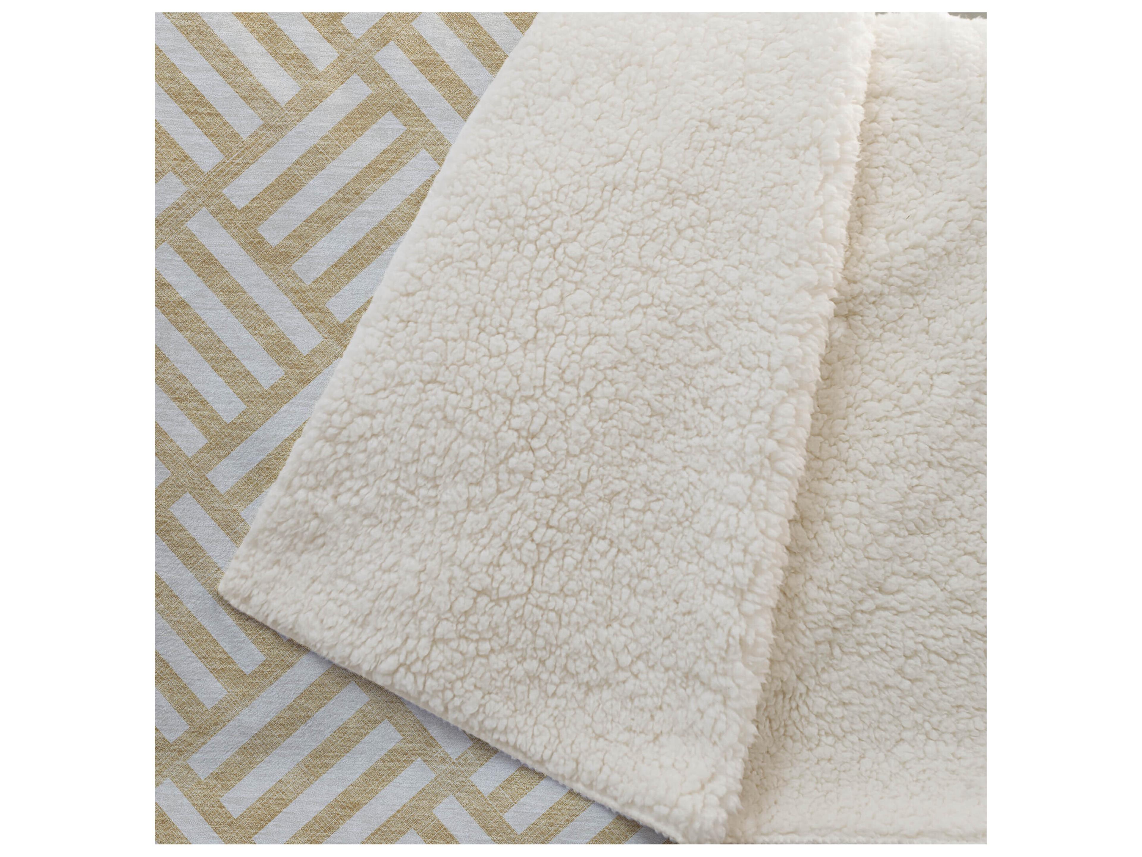 Dalyn Sherpa Gold Polyester Throw