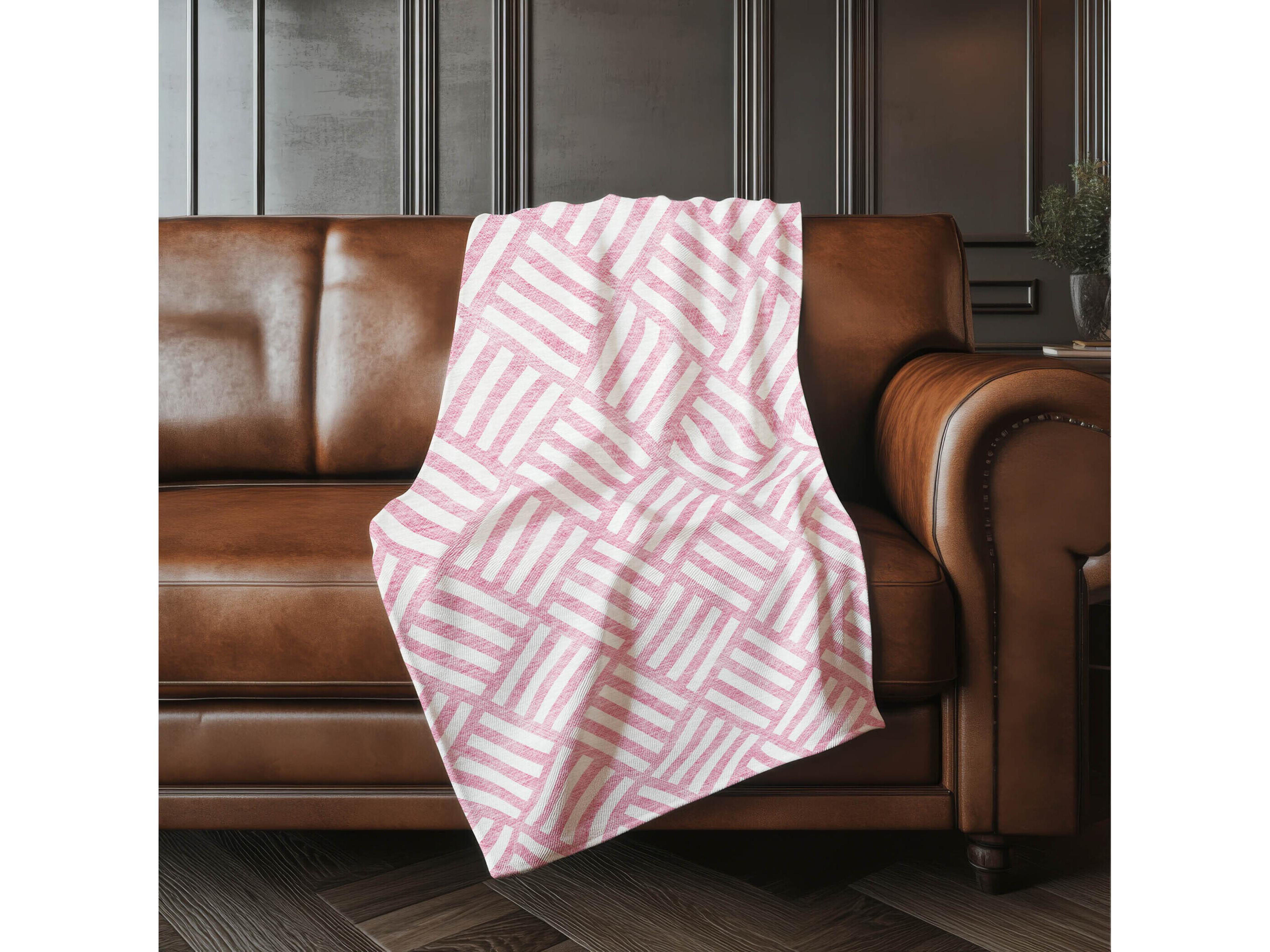 Dalyn Sherpa Pink Polyester Throw