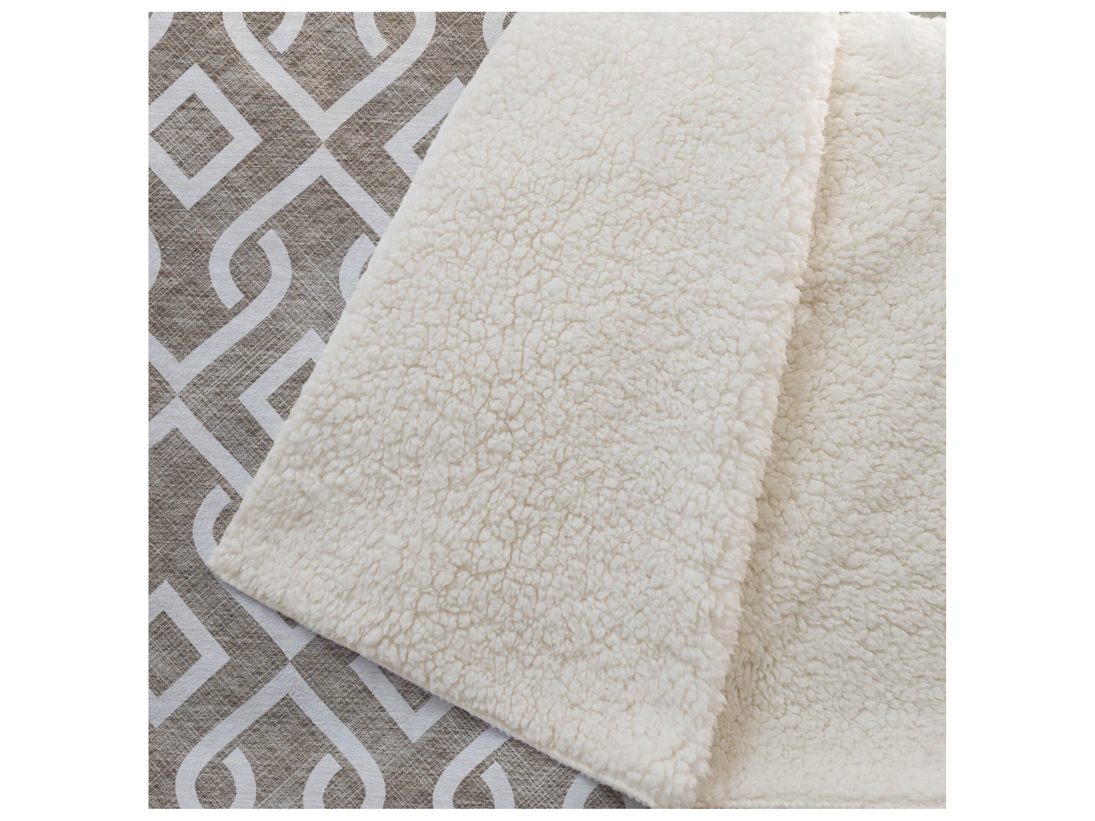 Dalyn Sherpa Brown Polyester Throw