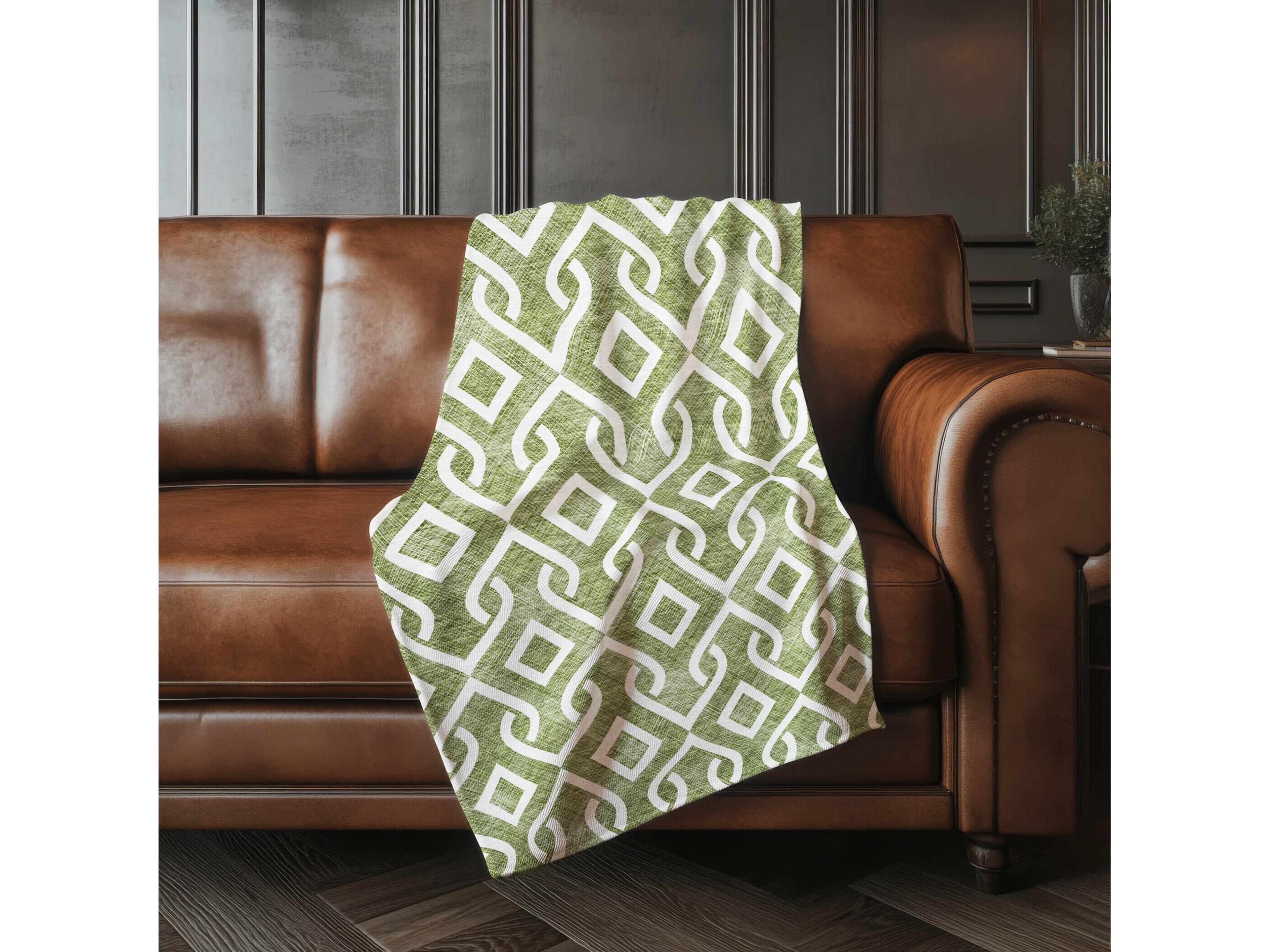 Dalyn Sherpa Green Polyester Throw