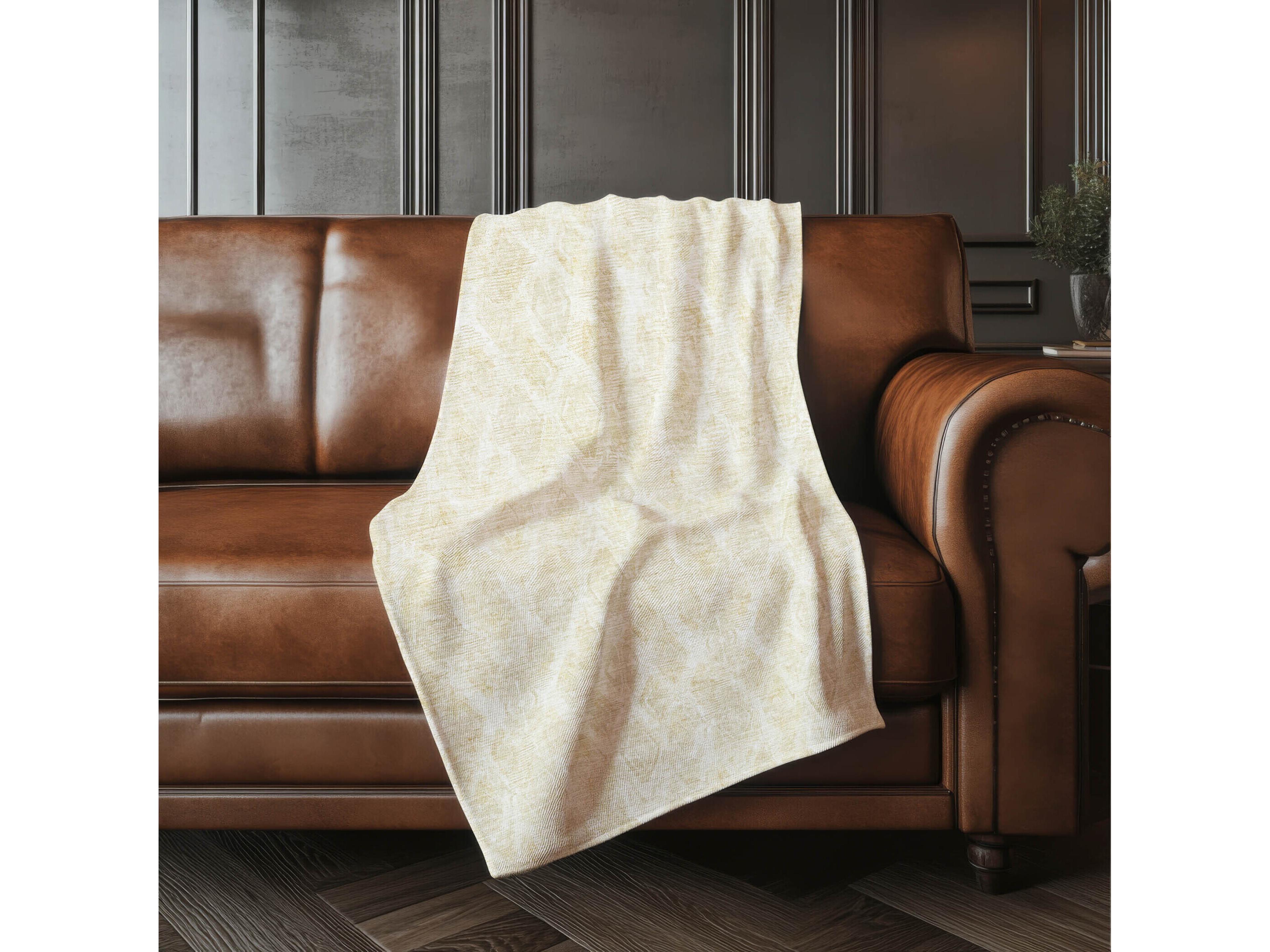 Dalyn Sherpa Brown Polyester Throw