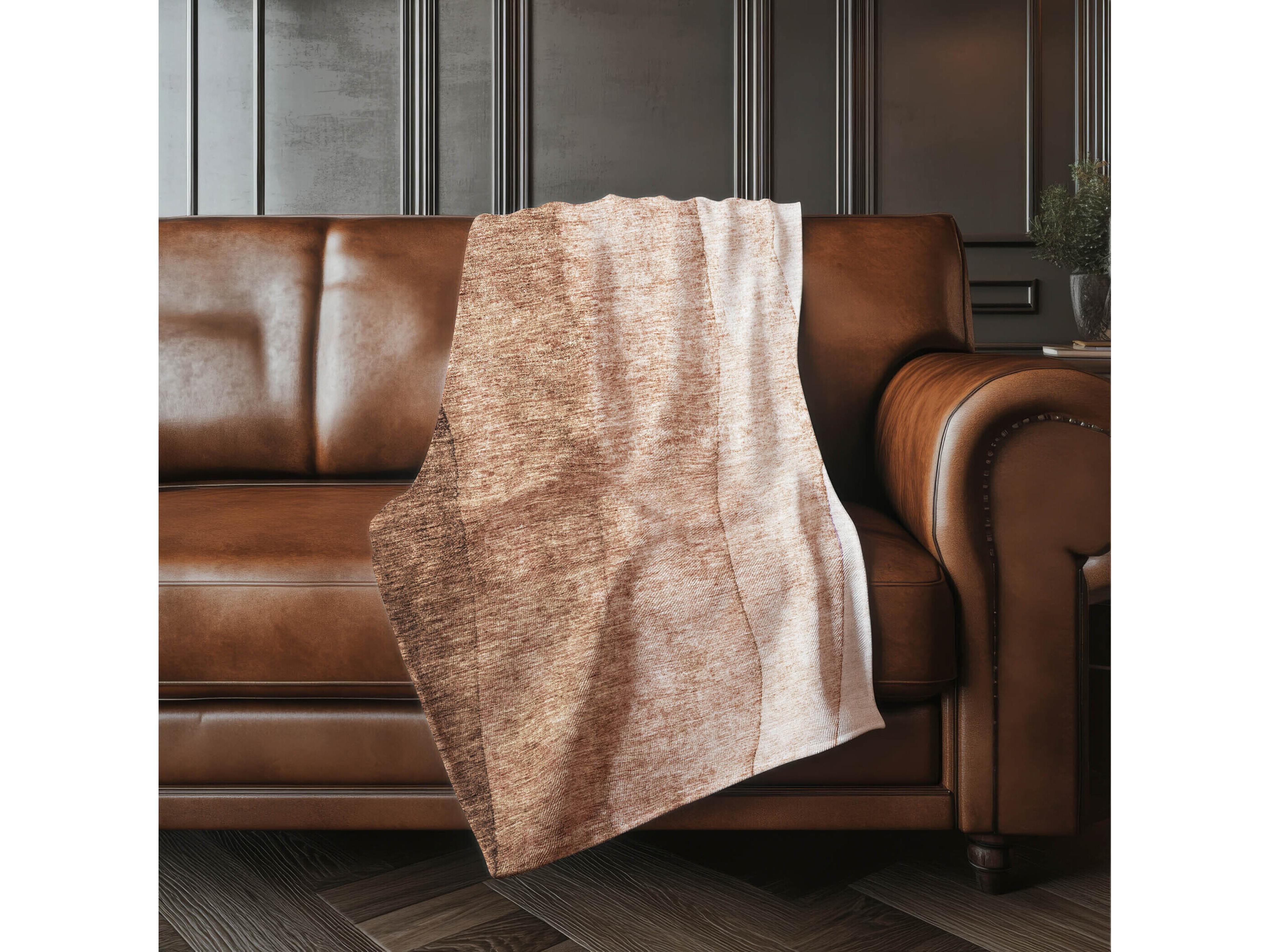 Dalyn Sherpa Brown Polyester Throw