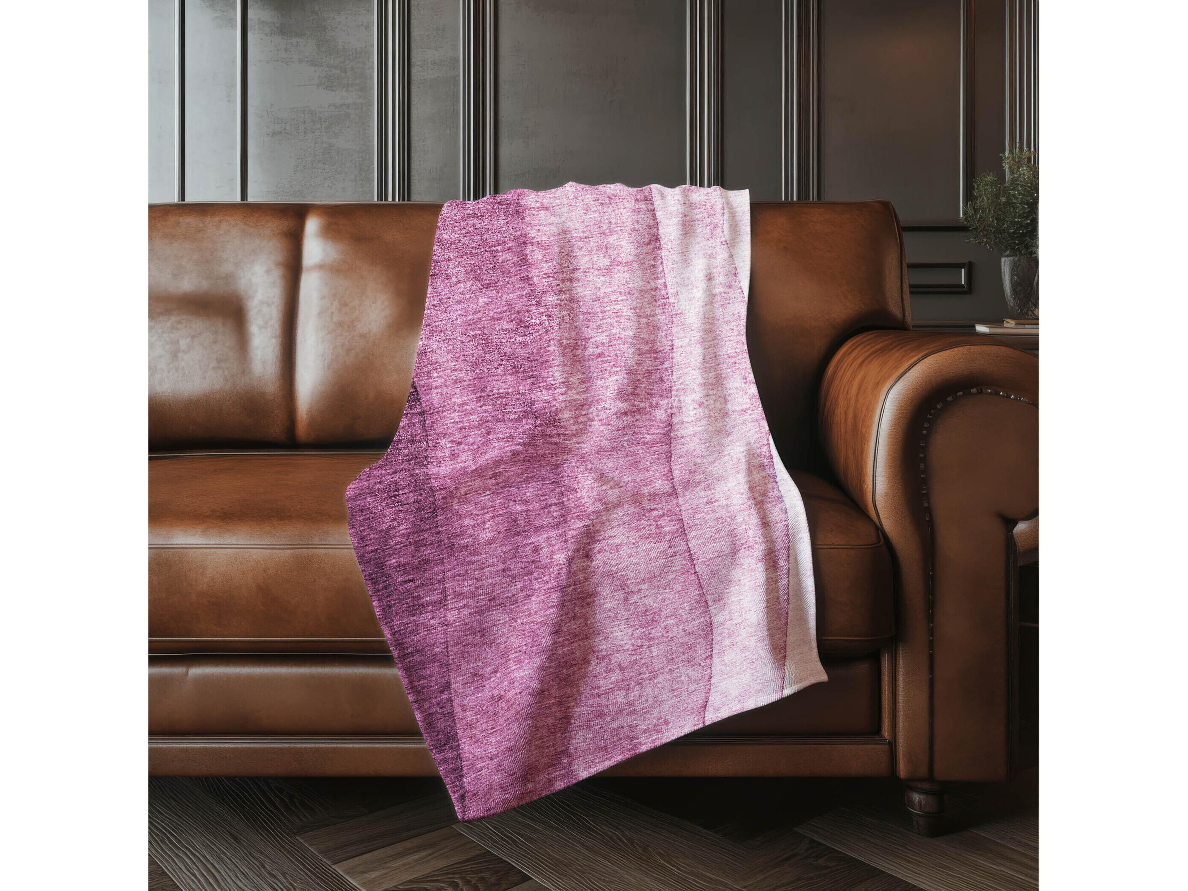 Dalyn Sherpa Red Polyester Throw