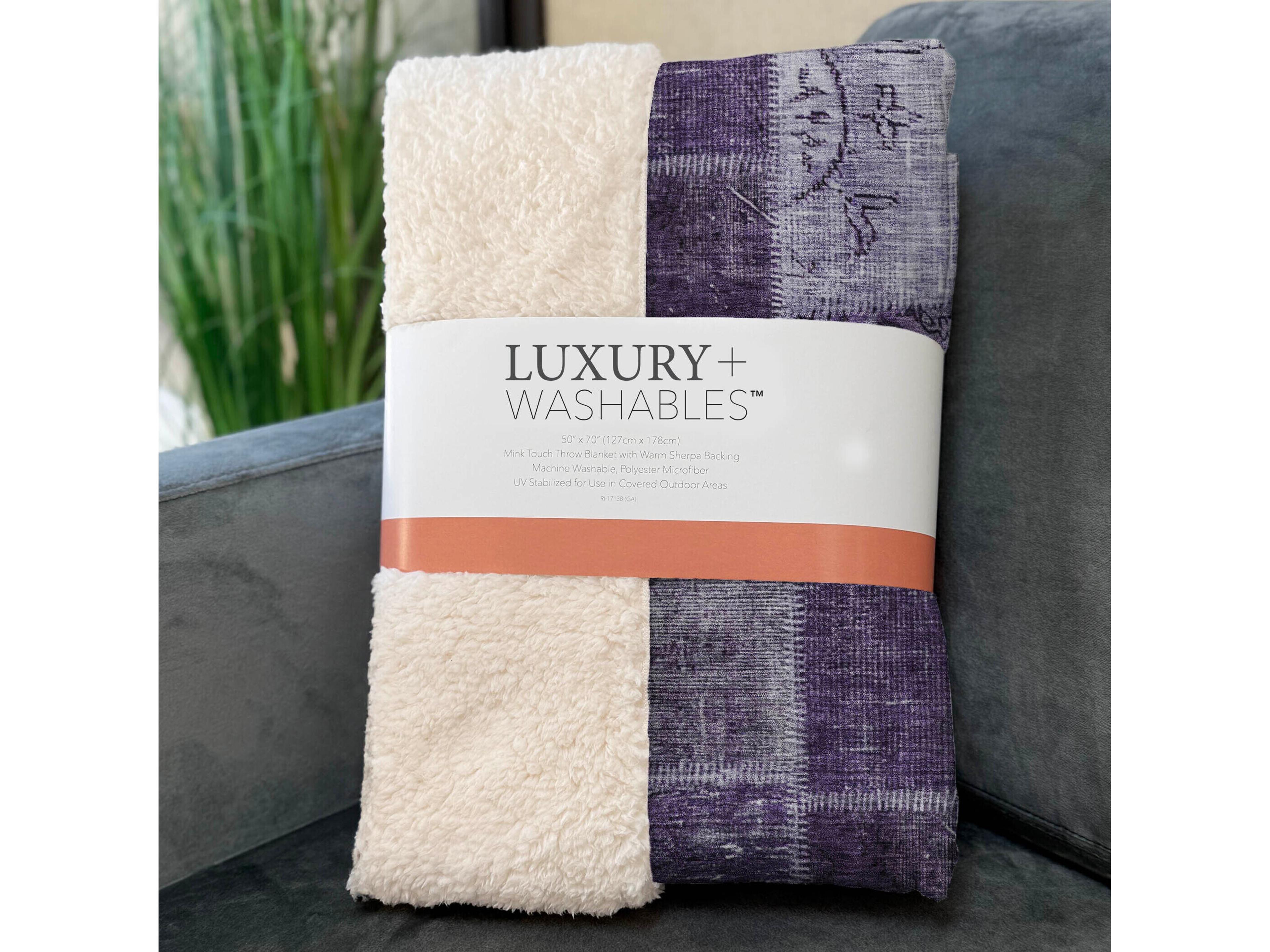 Dalyn Sherpa Purple Polyester Throw