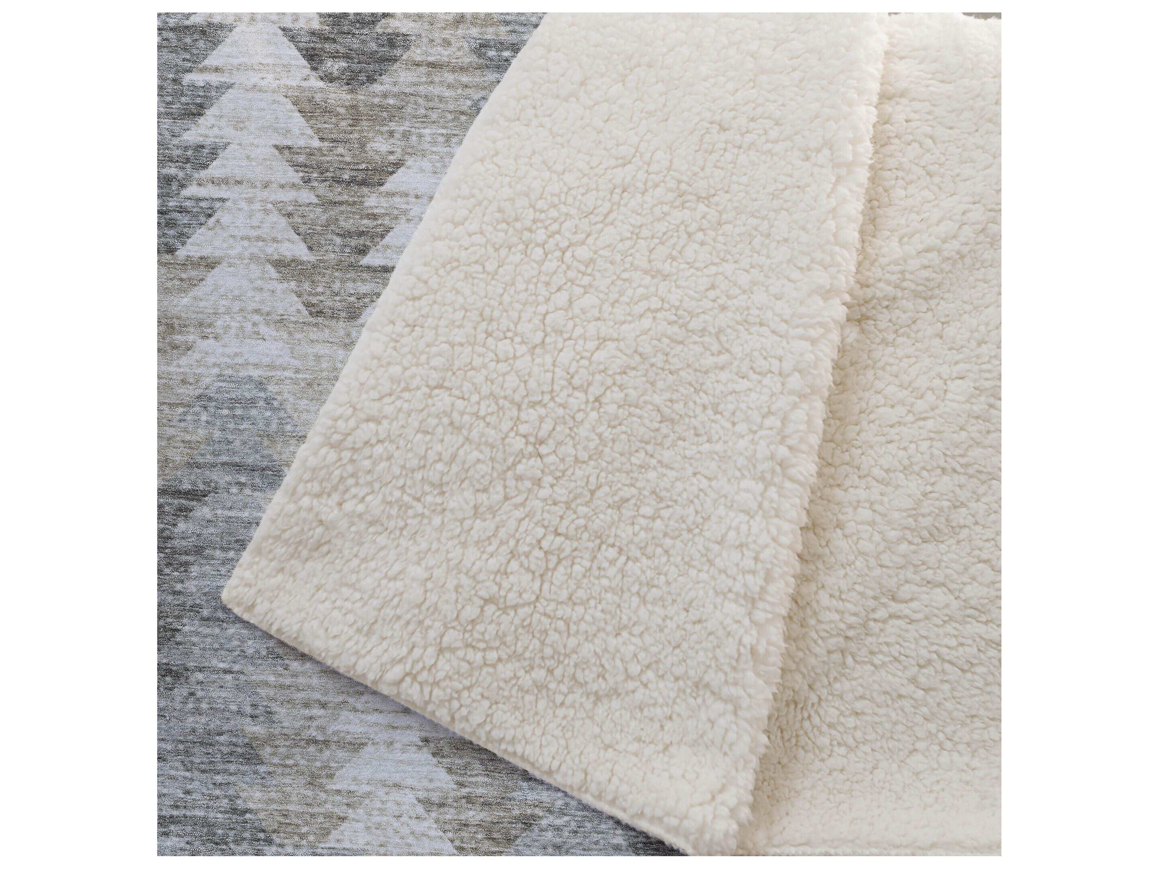 Dalyn Sherpa Brown Polyester Throw