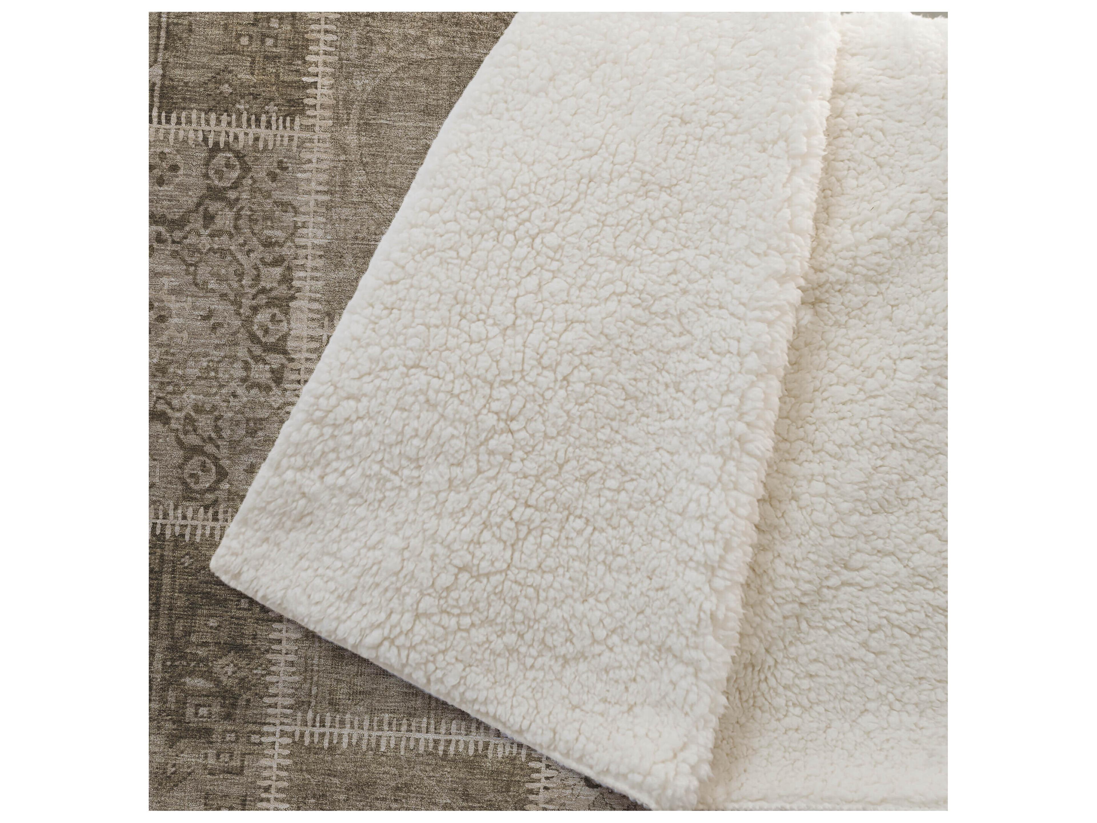 Dalyn Sherpa Brown Polyester Throw