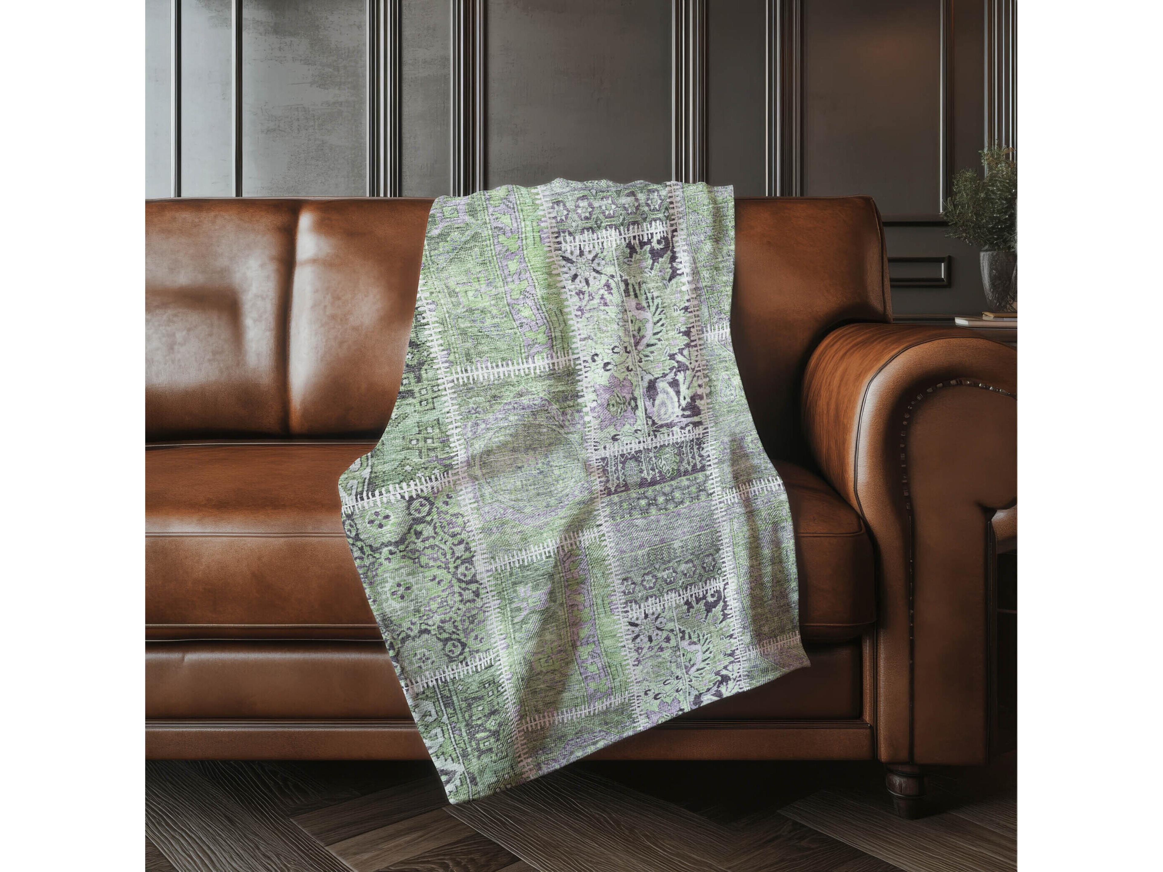 Dalyn Sherpa Green Polyester Throw
