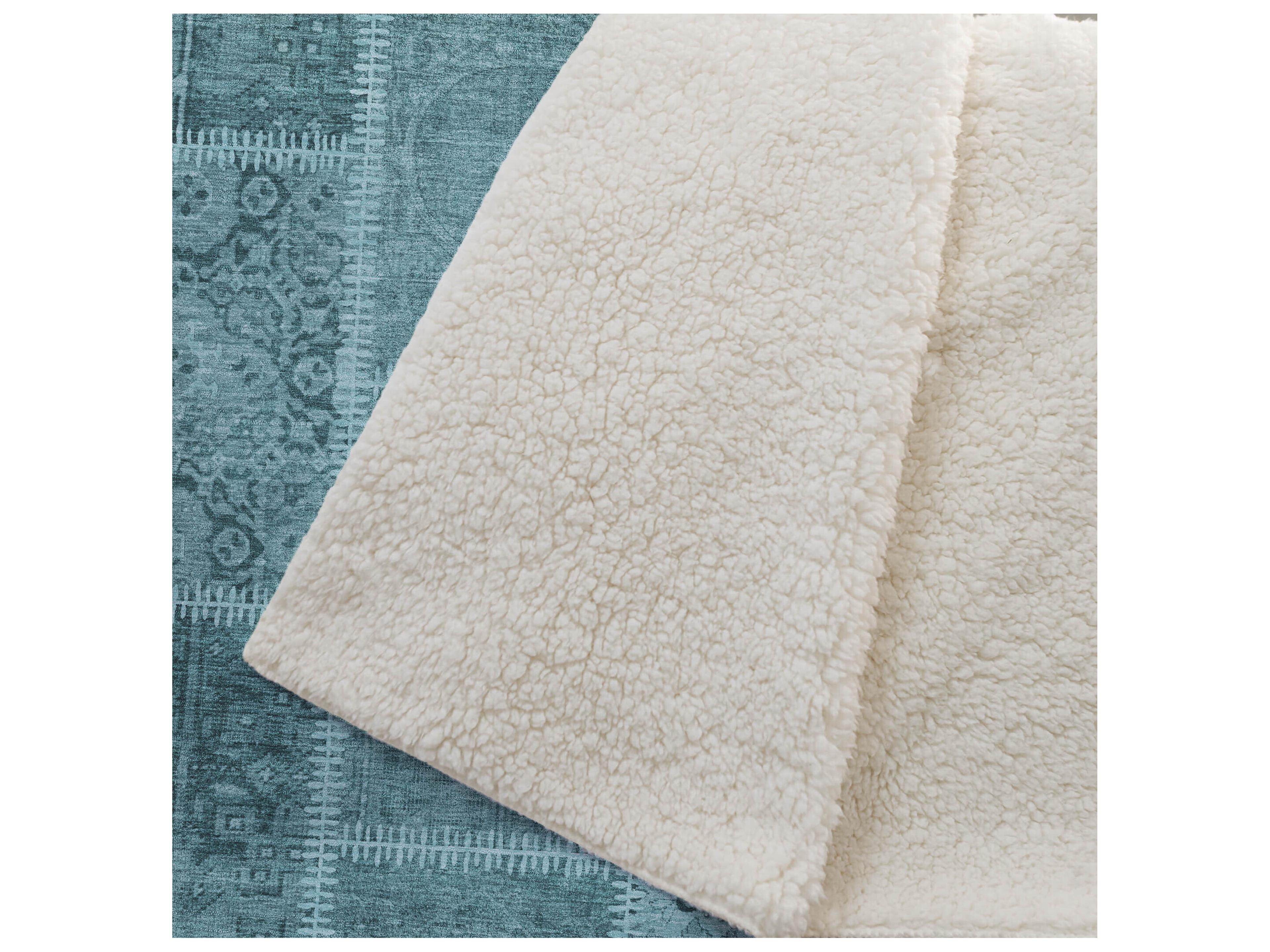 Dalyn Sherpa Teal Polyester Throw