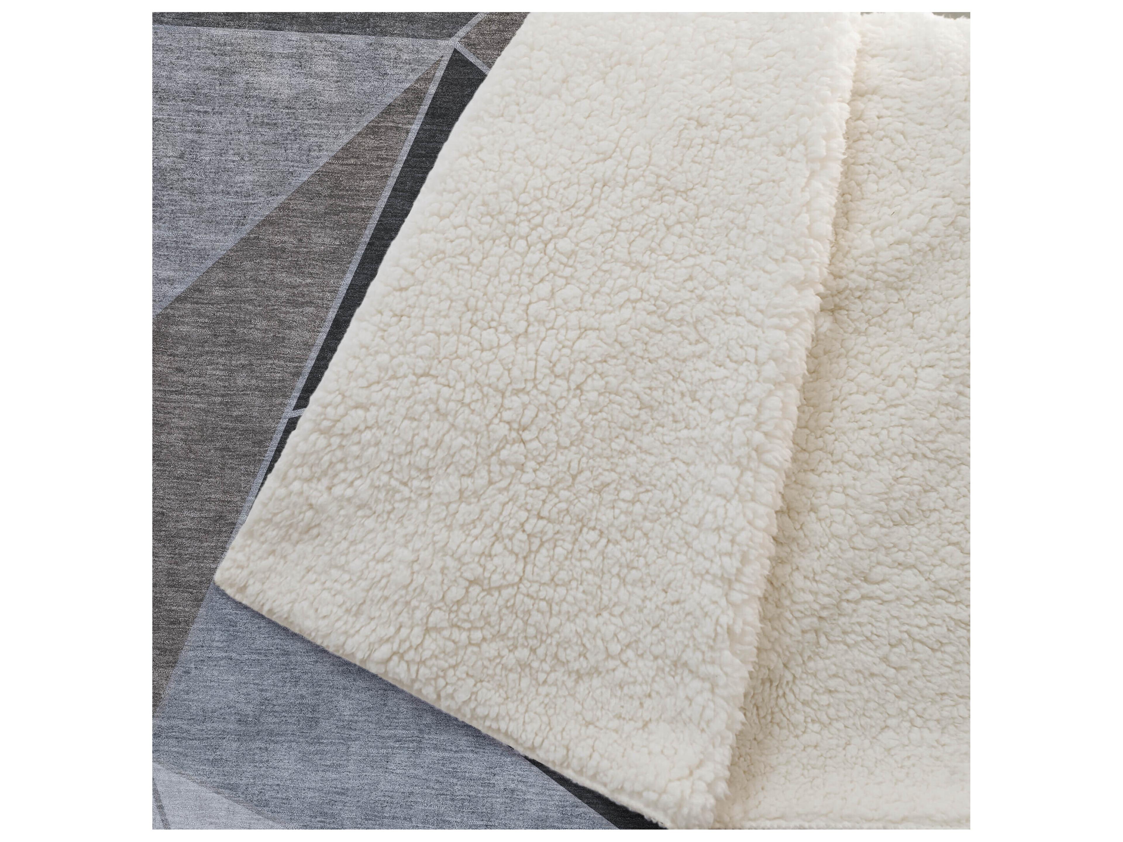 Dalyn Sherpa Brown Polyester Throw