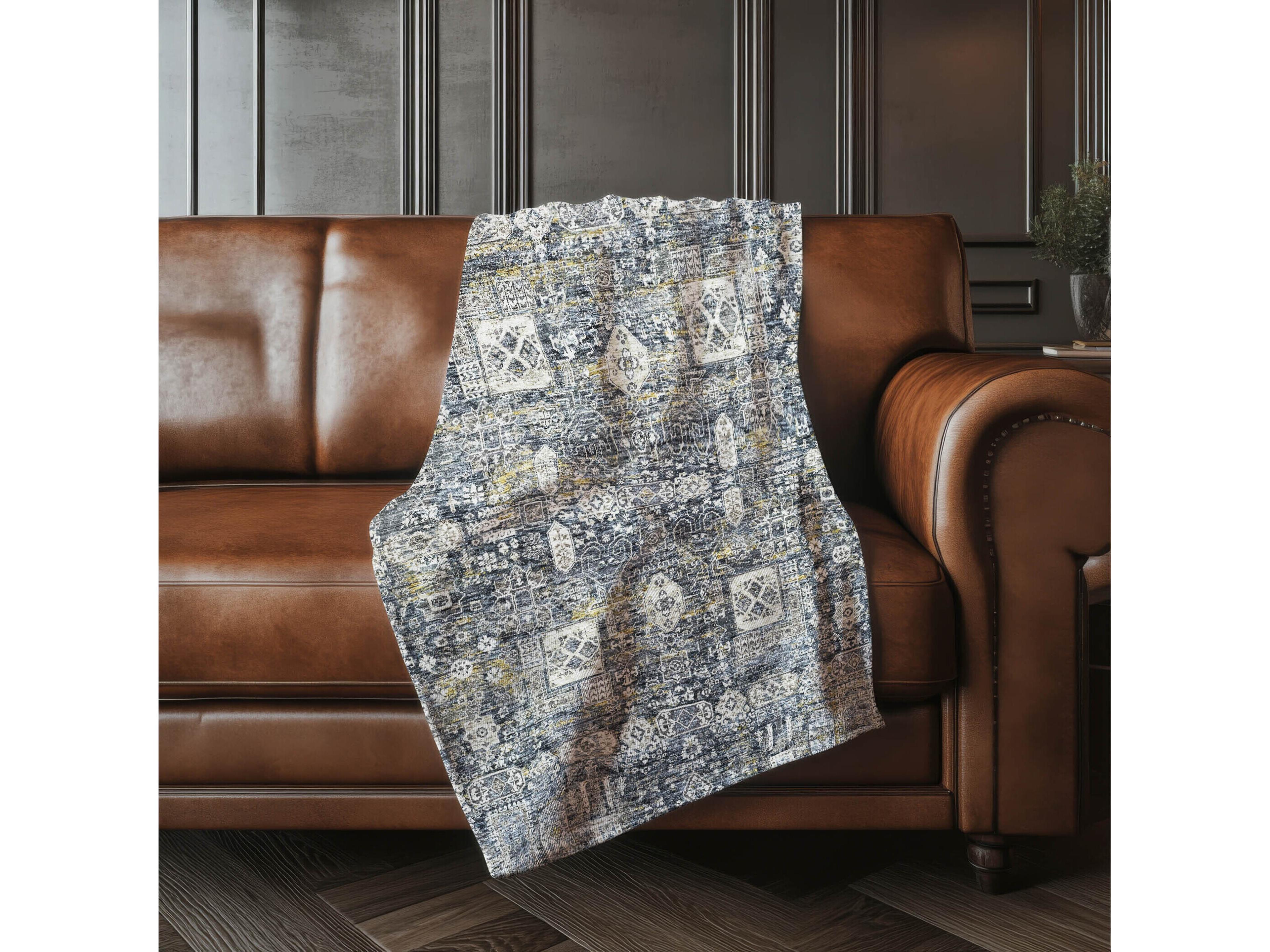 Dalyn Sherpa Gray Polyester Throw