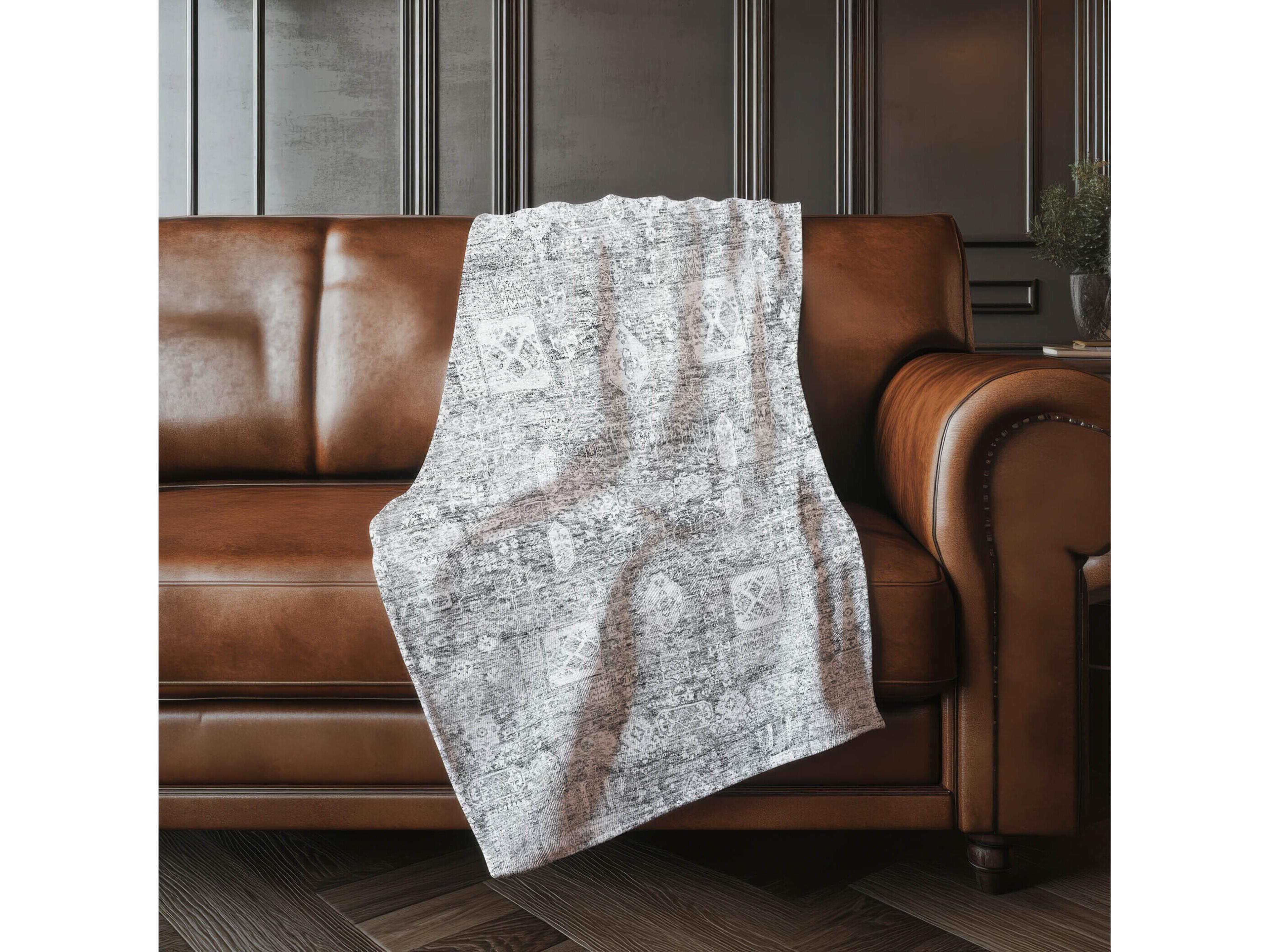 Dalyn Sherpa Gray Polyester Throw