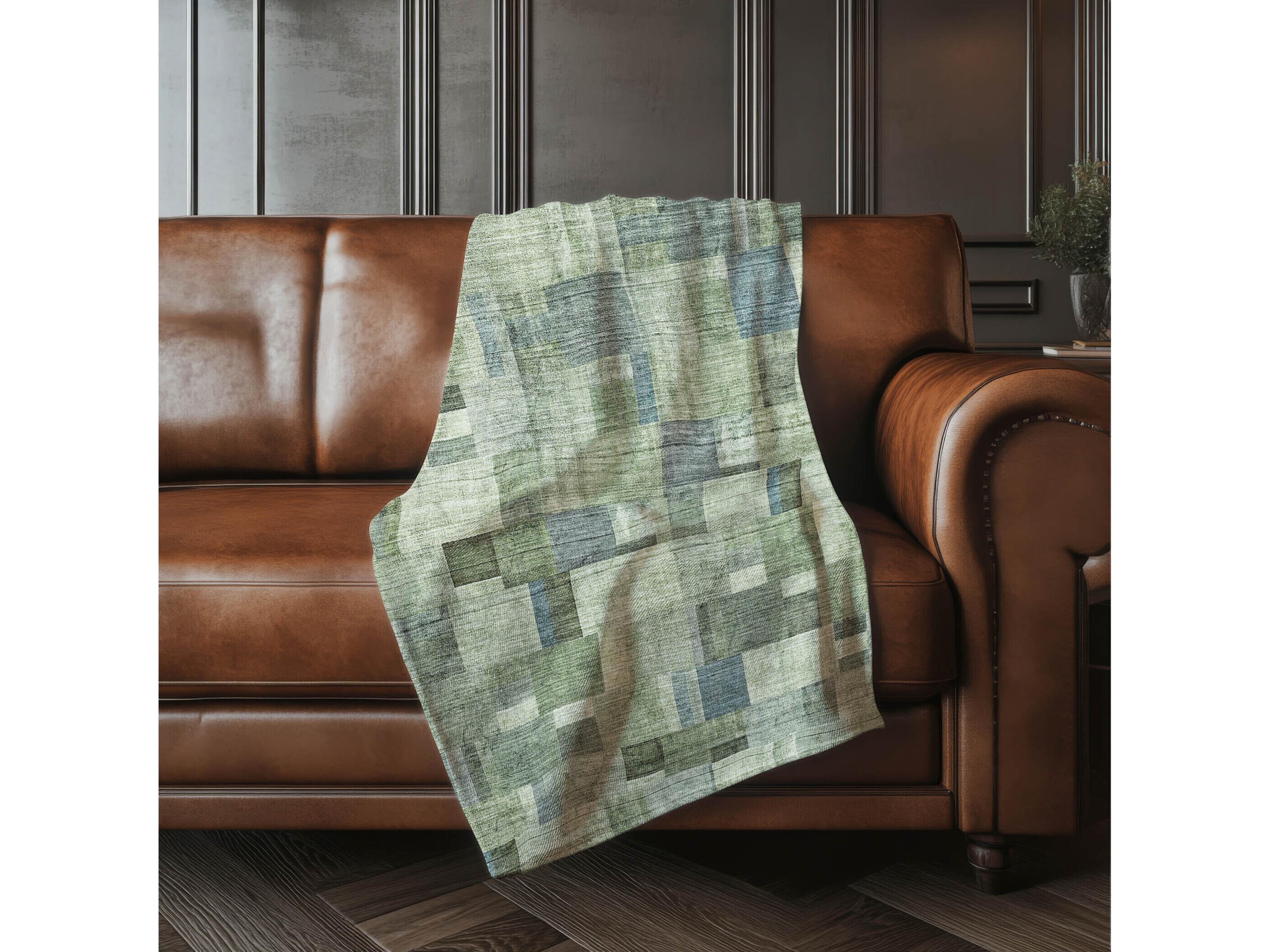 Dalyn Sherpa Green Polyester Throw