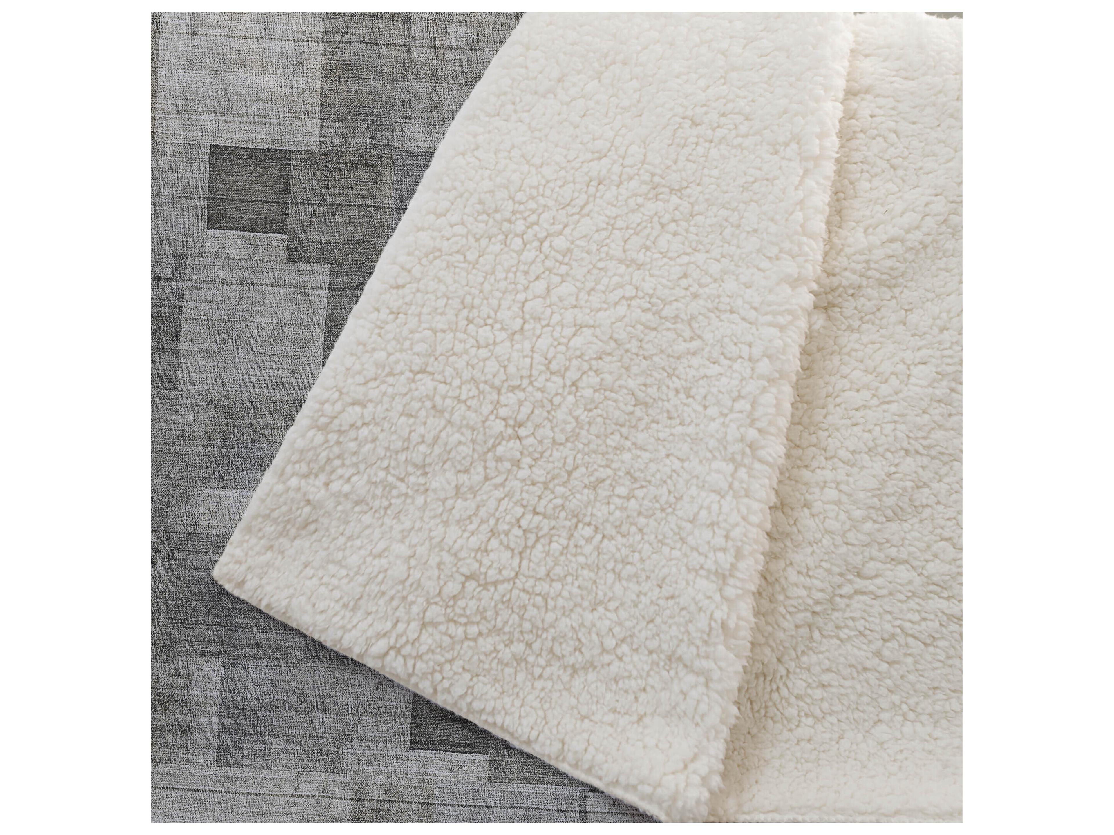 Dalyn Sherpa Brown Polyester Throw