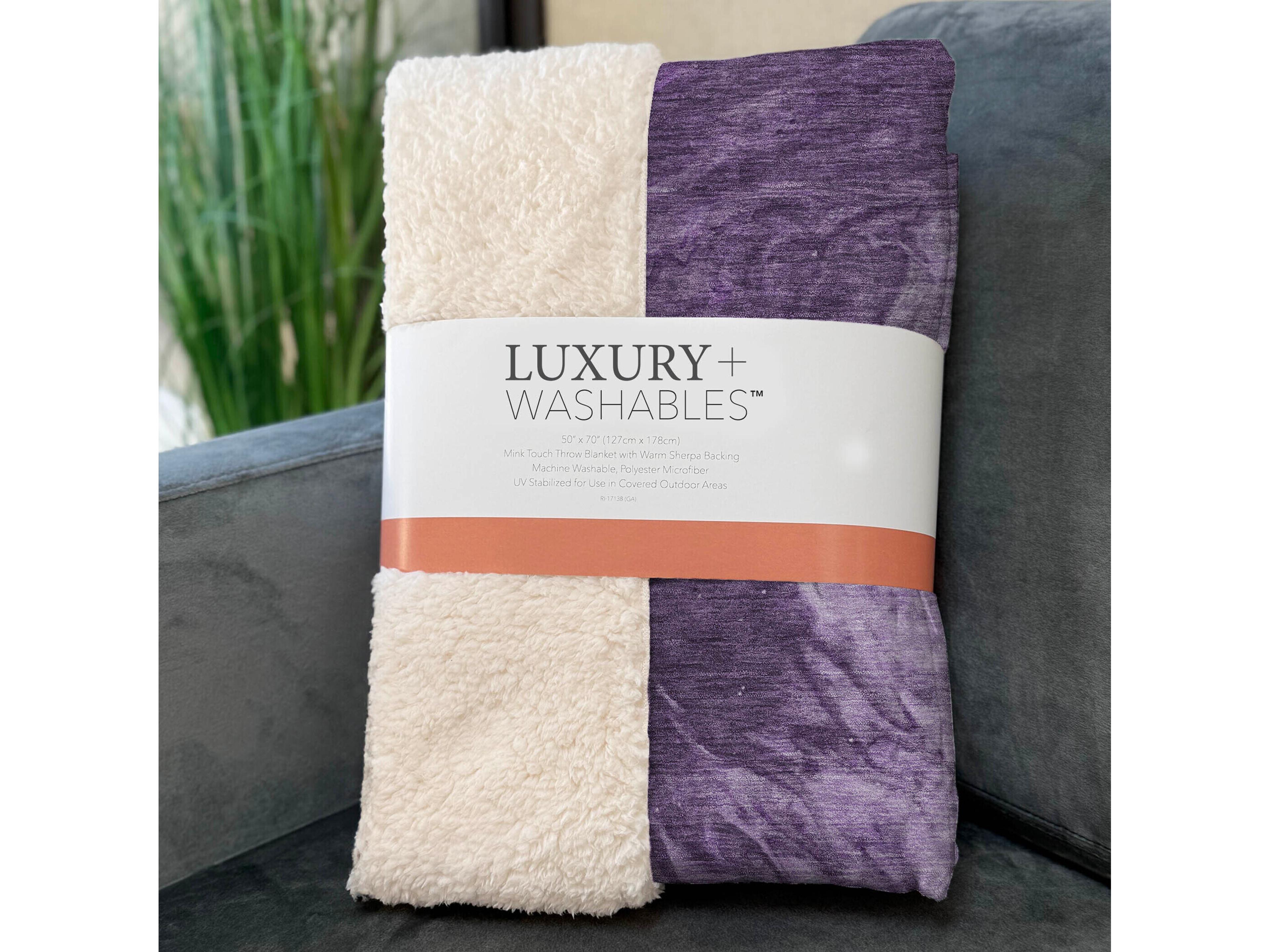 Dalyn Sherpa Purple Polyester Throw
