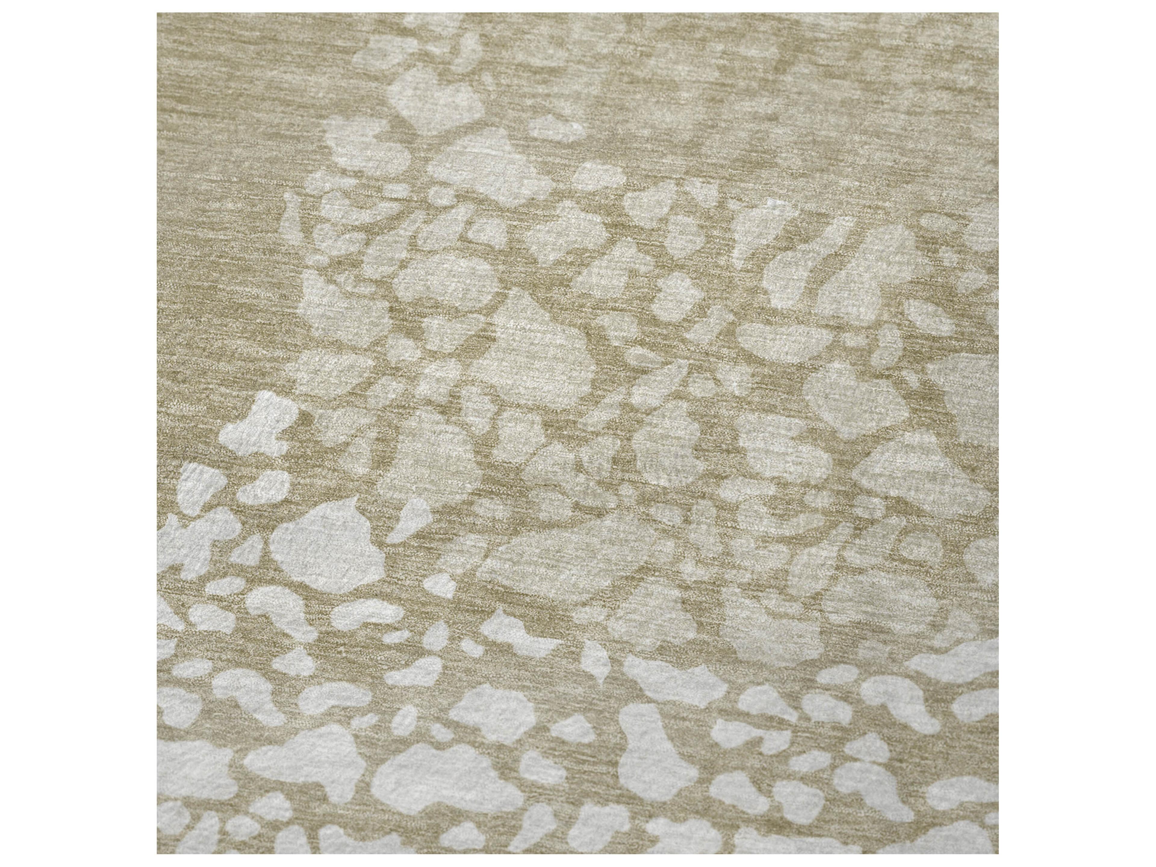 Dalyn Sherpa Brown Polyester Throw