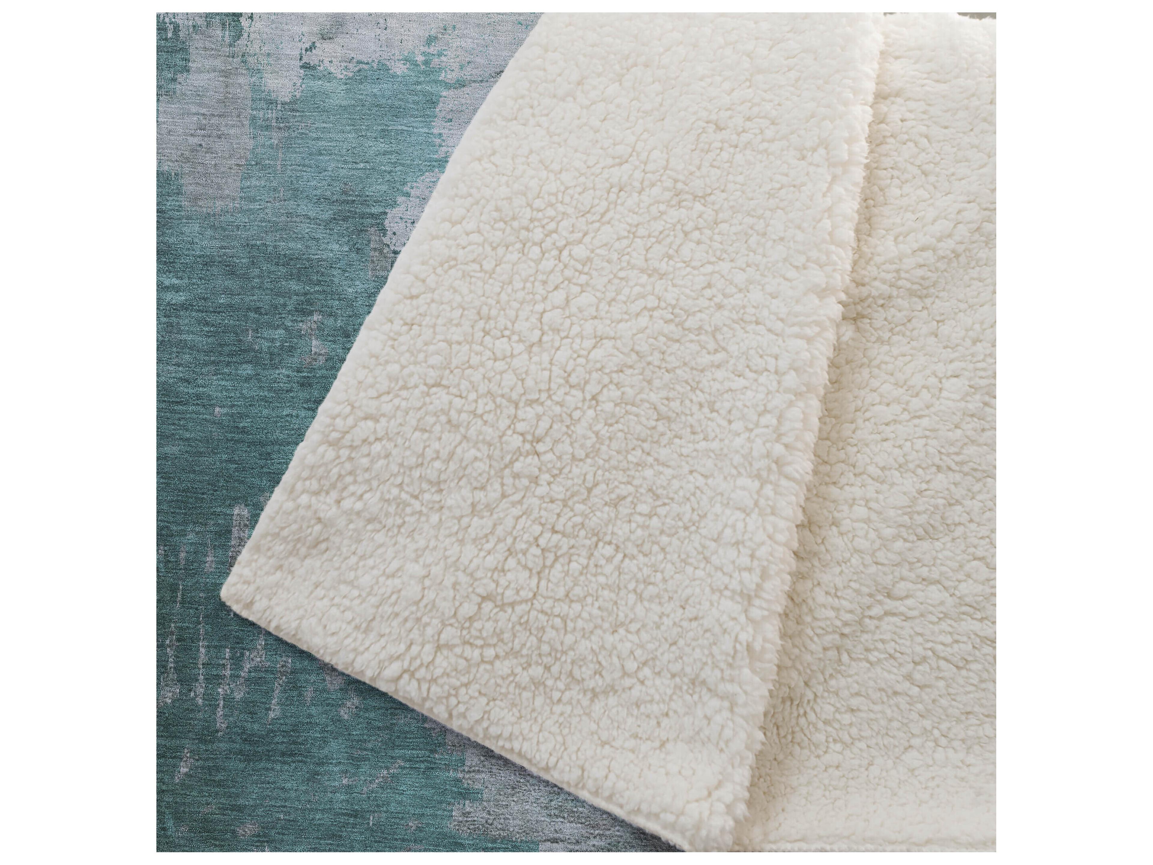 Dalyn Sherpa Teal Polyester Throw