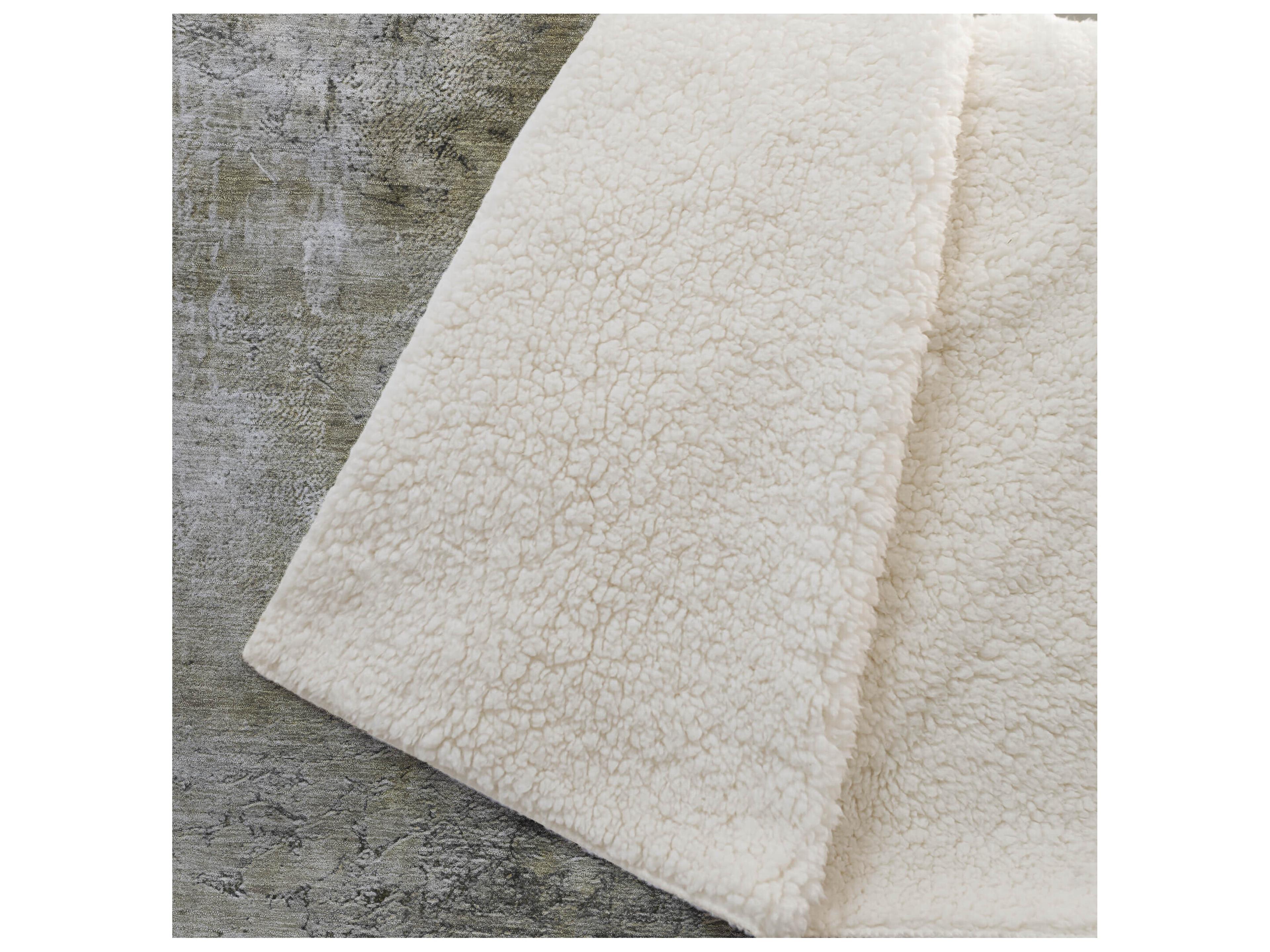 Dalyn Sherpa Brown Polyester Throw