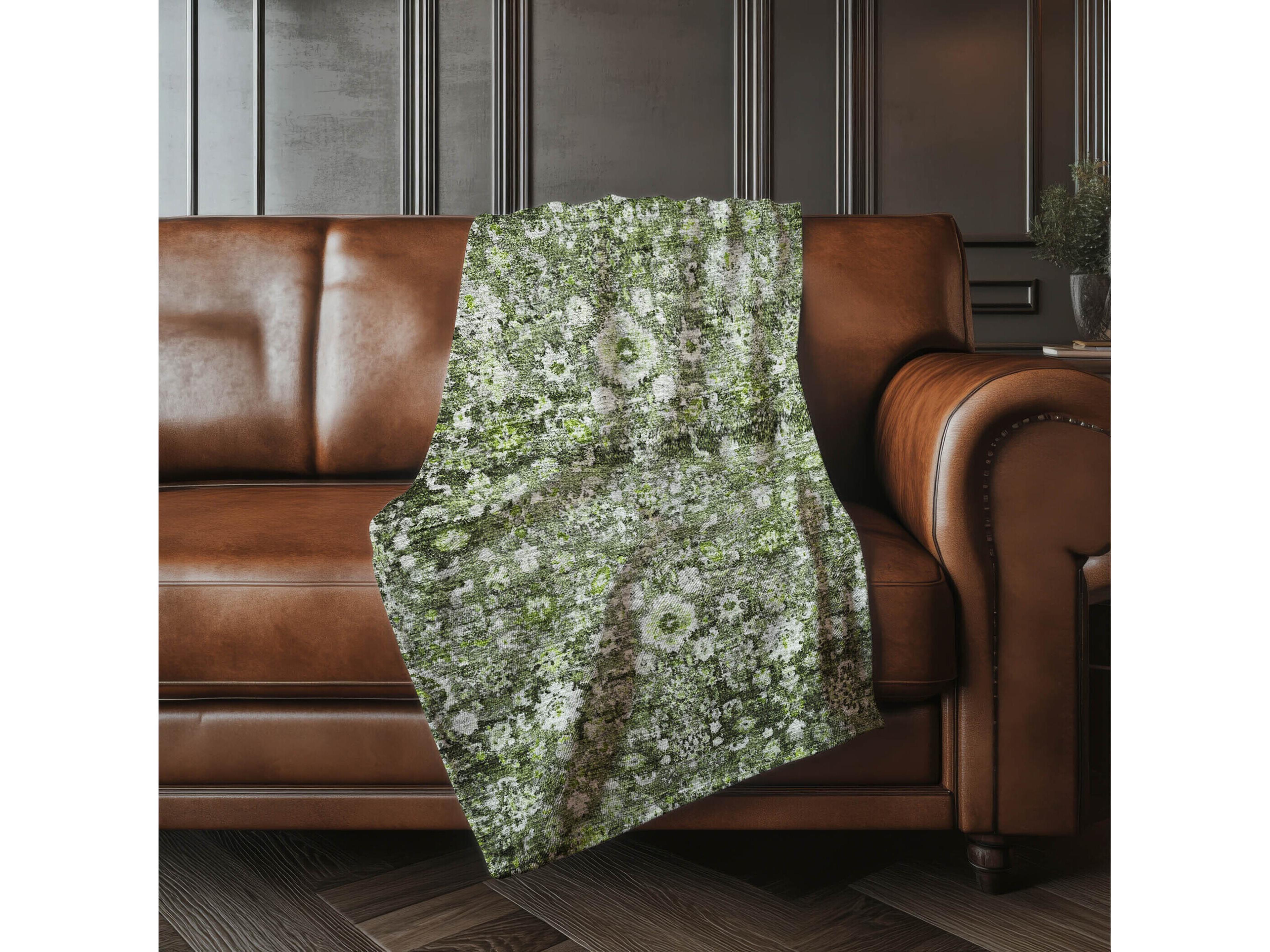 Dalyn Sherpa Green Polyester Throw