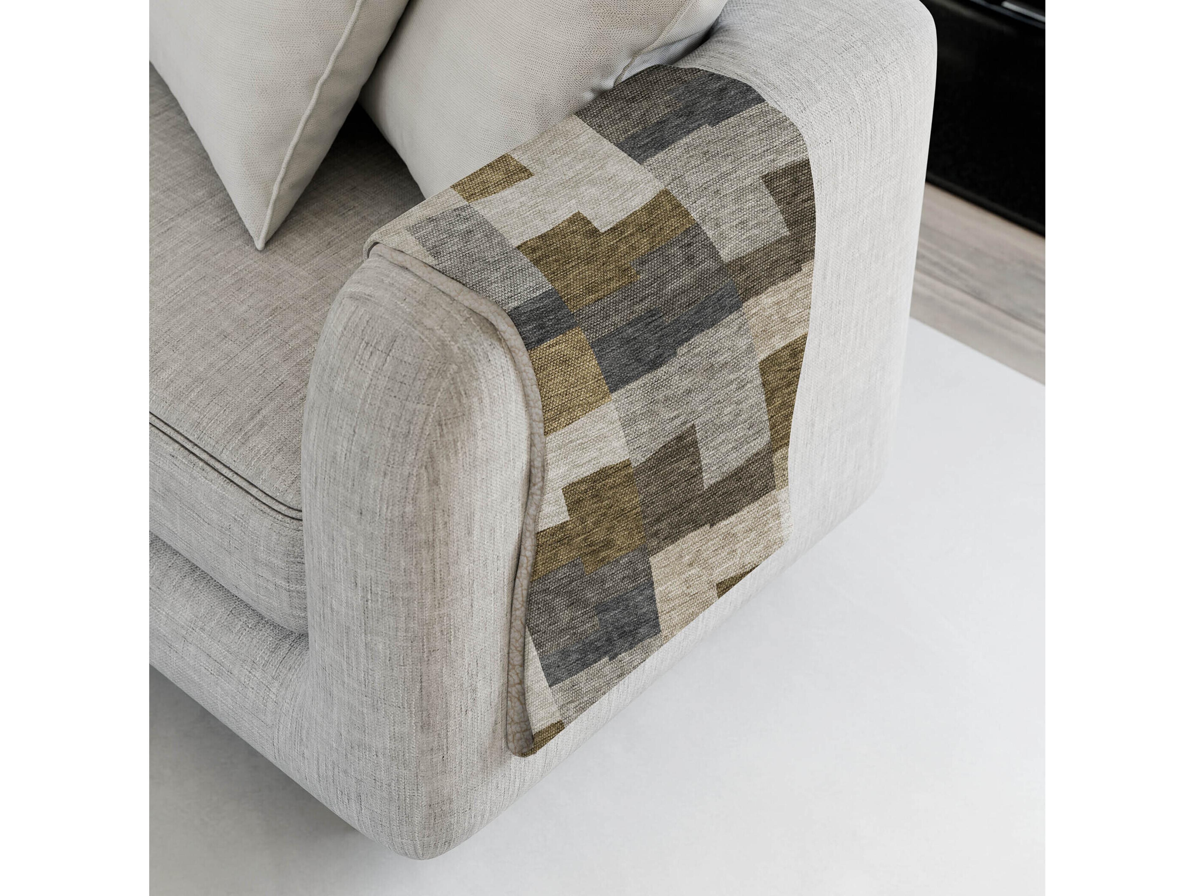 Dalyn Sherpa Brown Polyester Throw