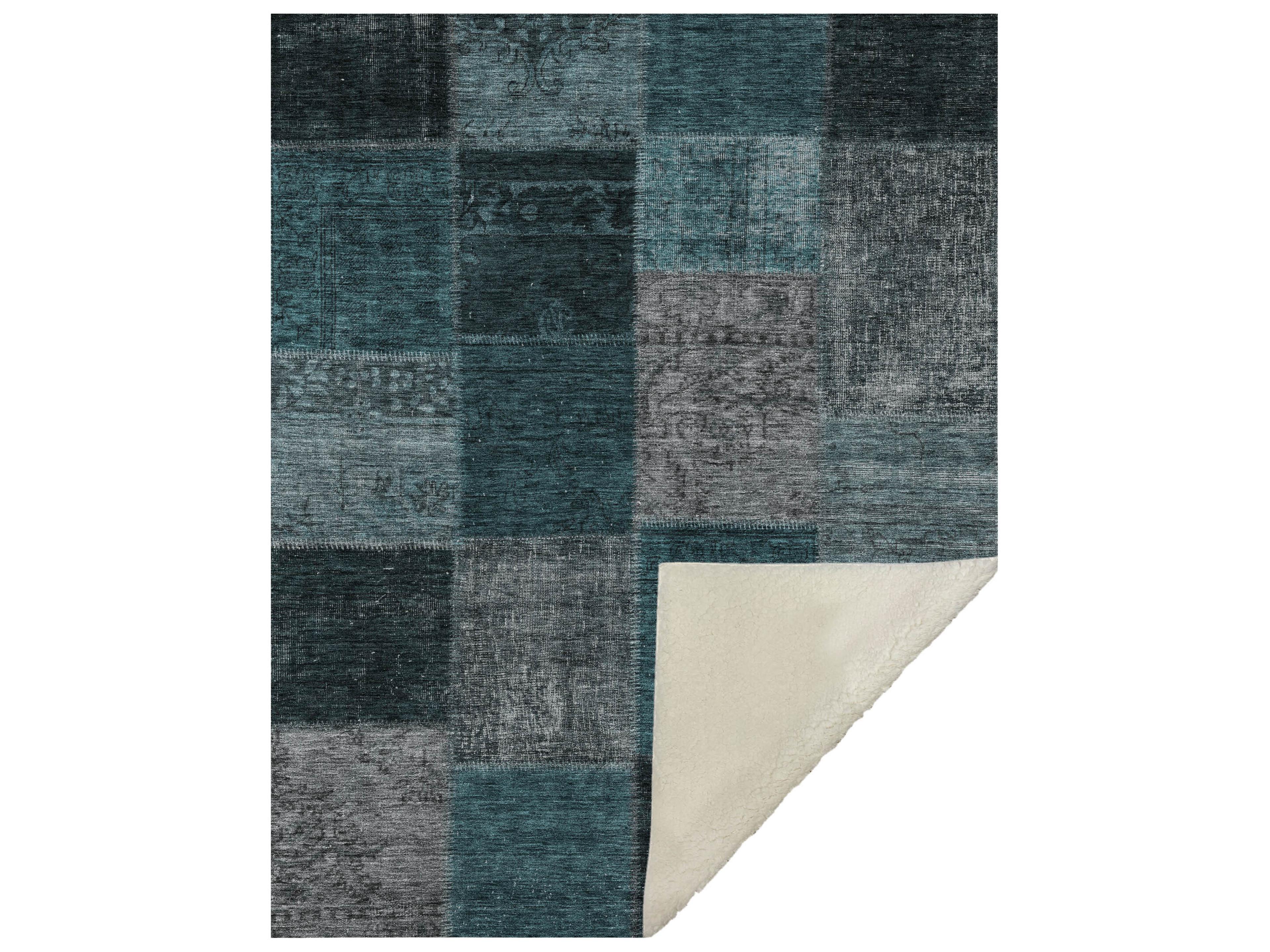 Dalyn Sherpa Teal Polyester Throw