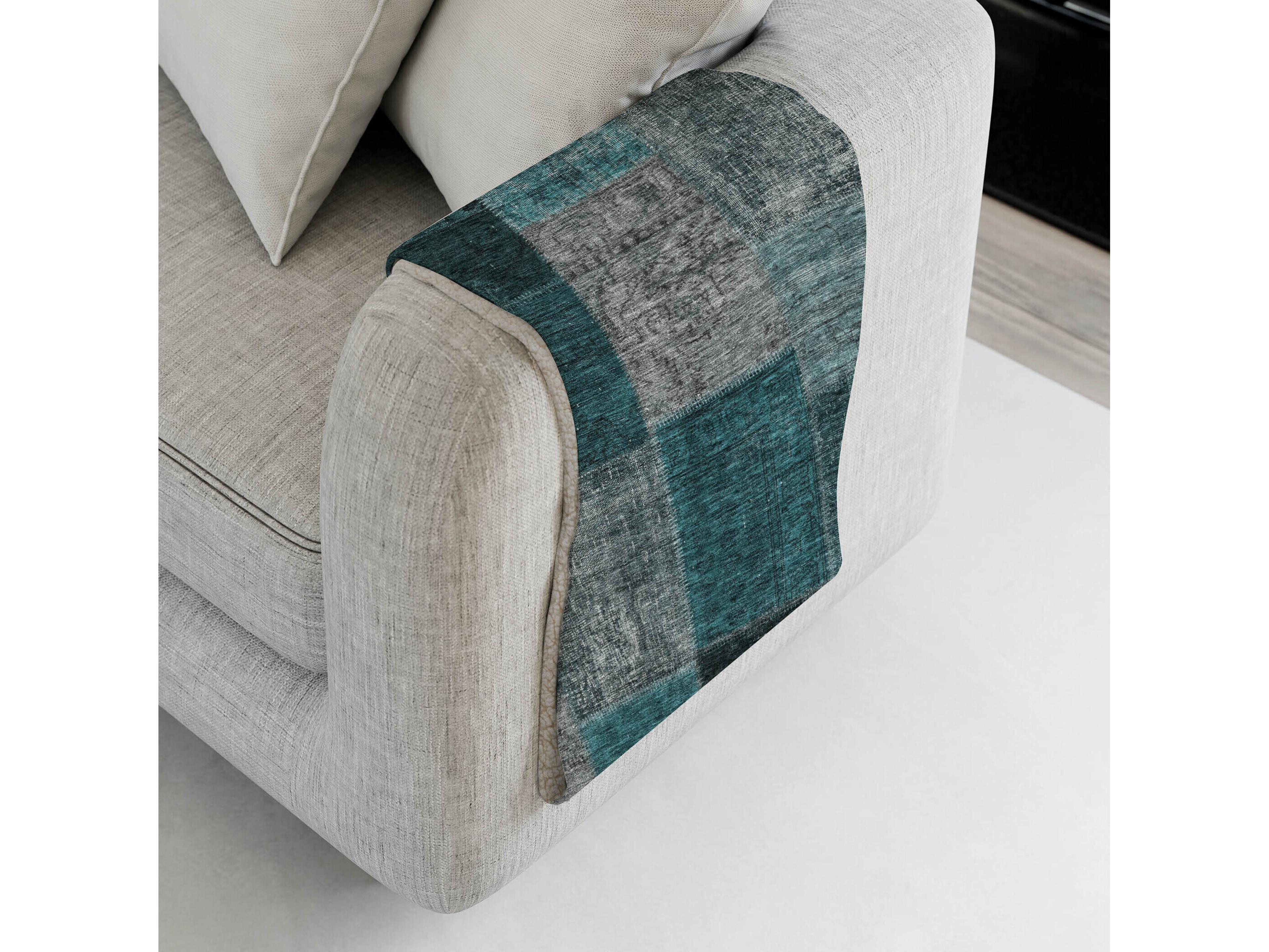 Dalyn Sherpa Teal Polyester Throw