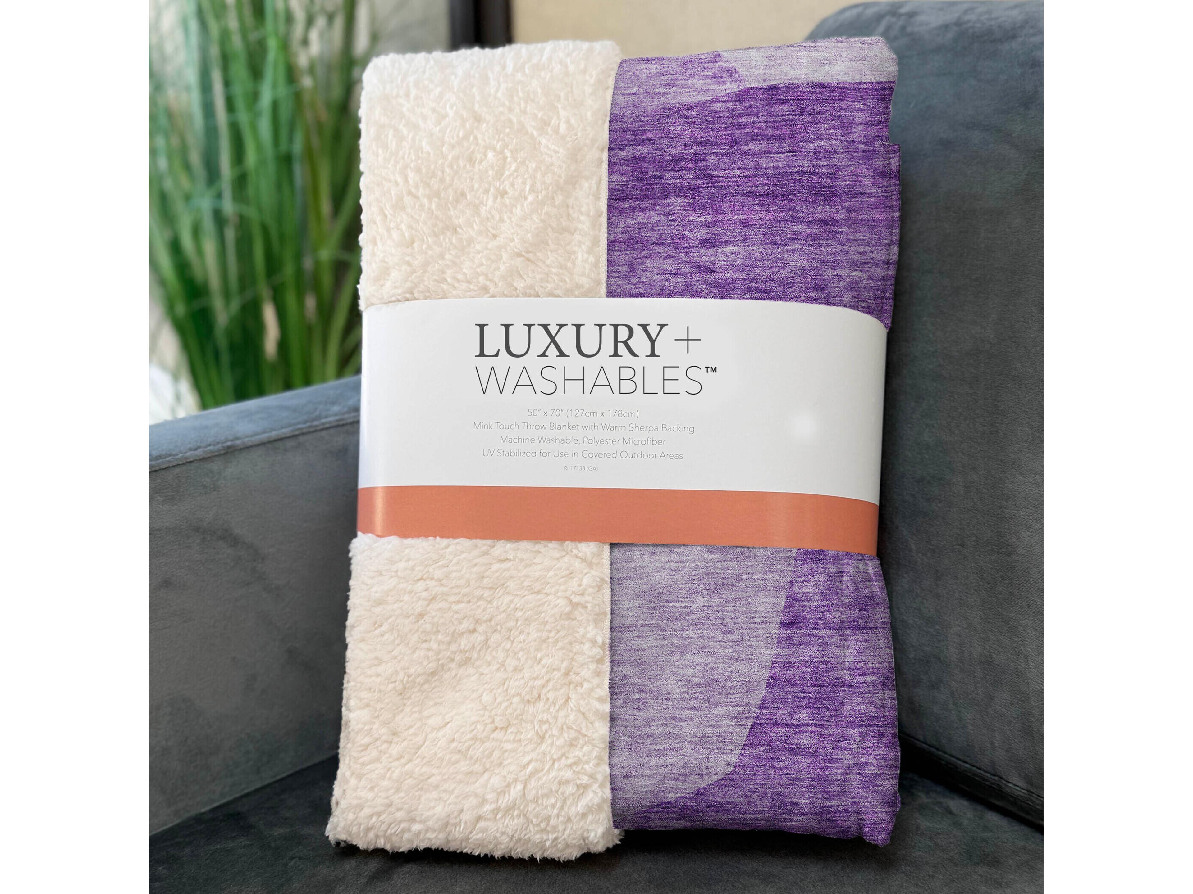 Dalyn Sherpa Purple Polyester Throw