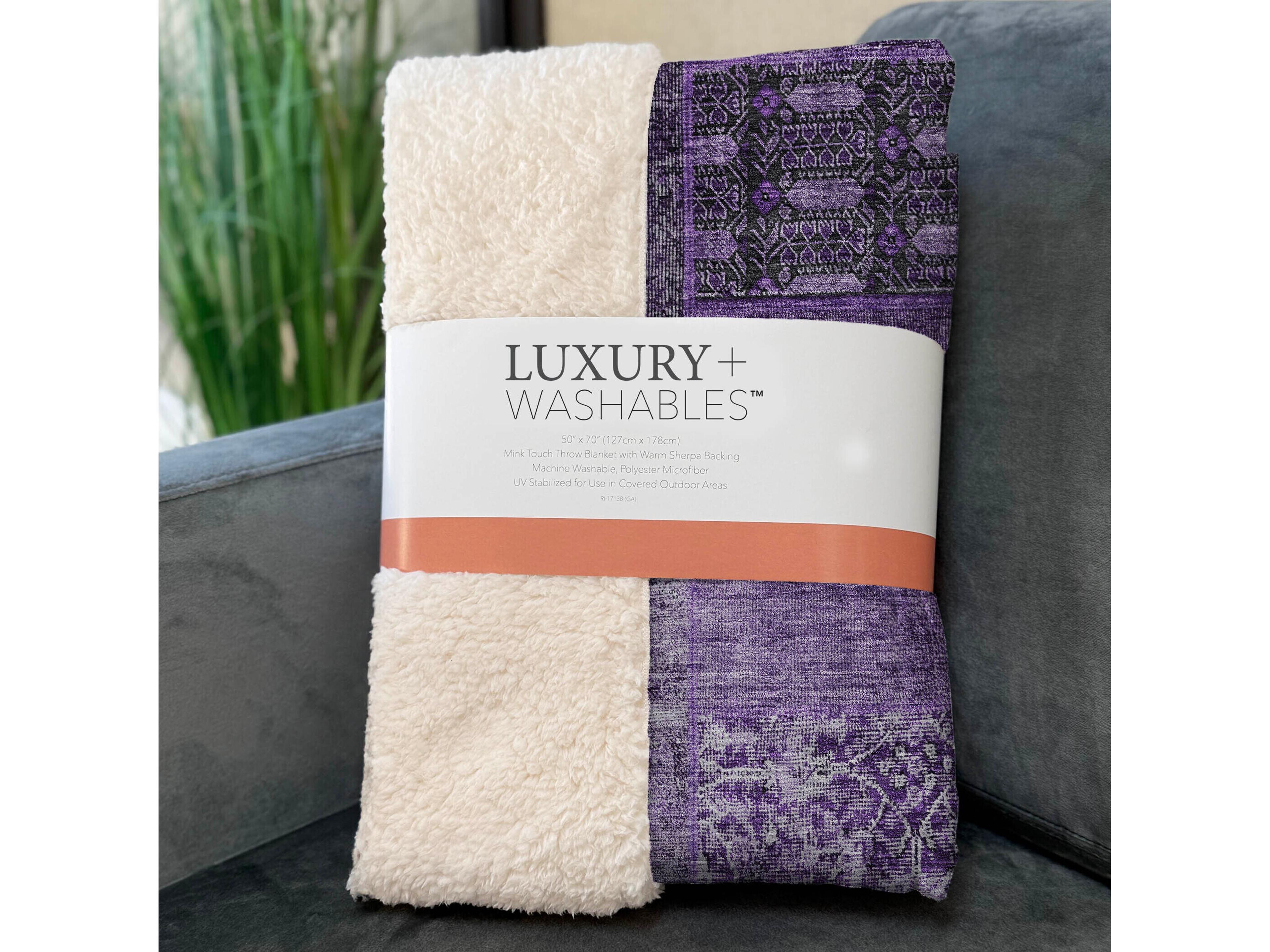 Dalyn Sherpa Purple Polyester Throw