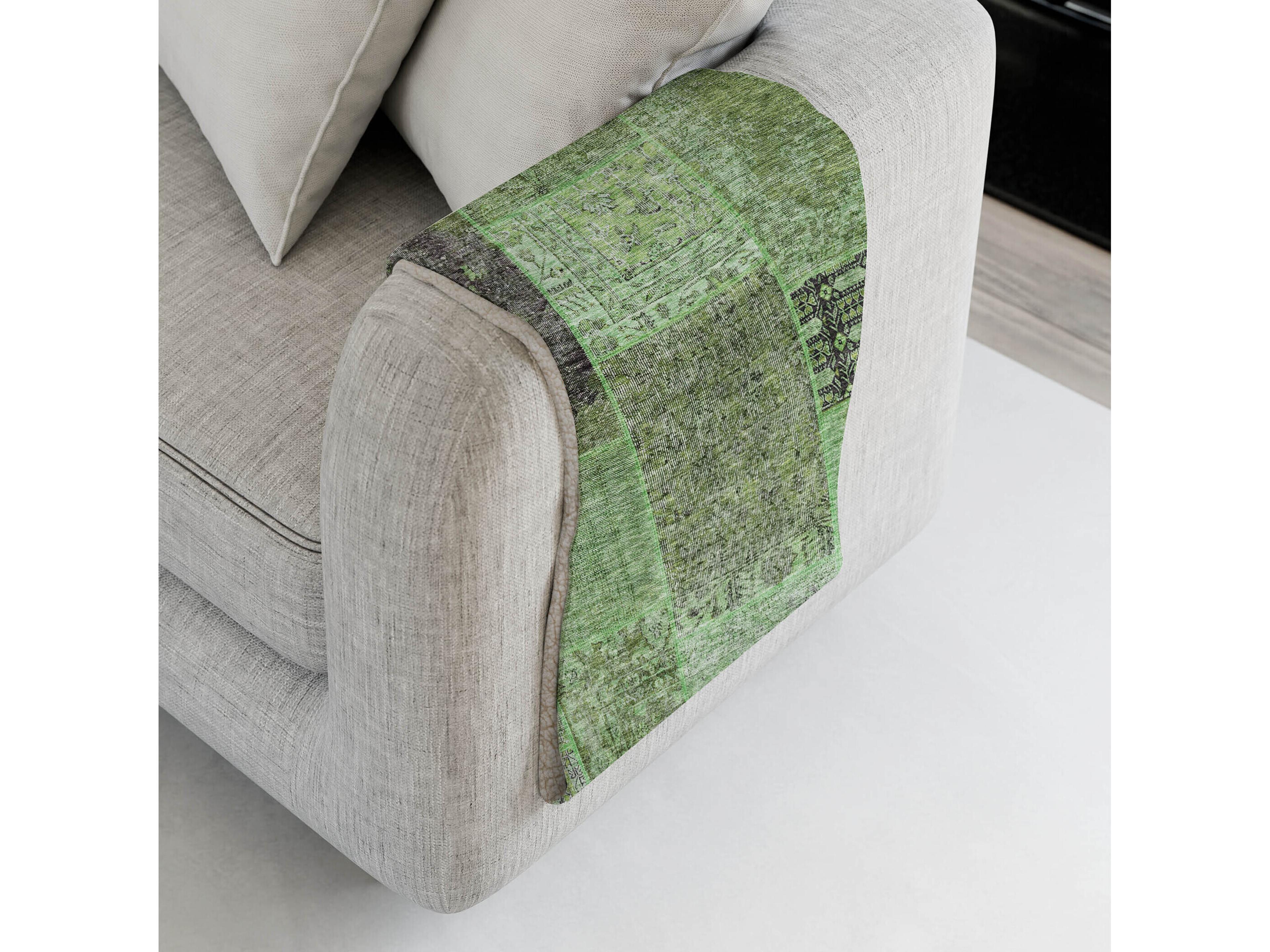 Dalyn Sherpa Green Polyester Throw