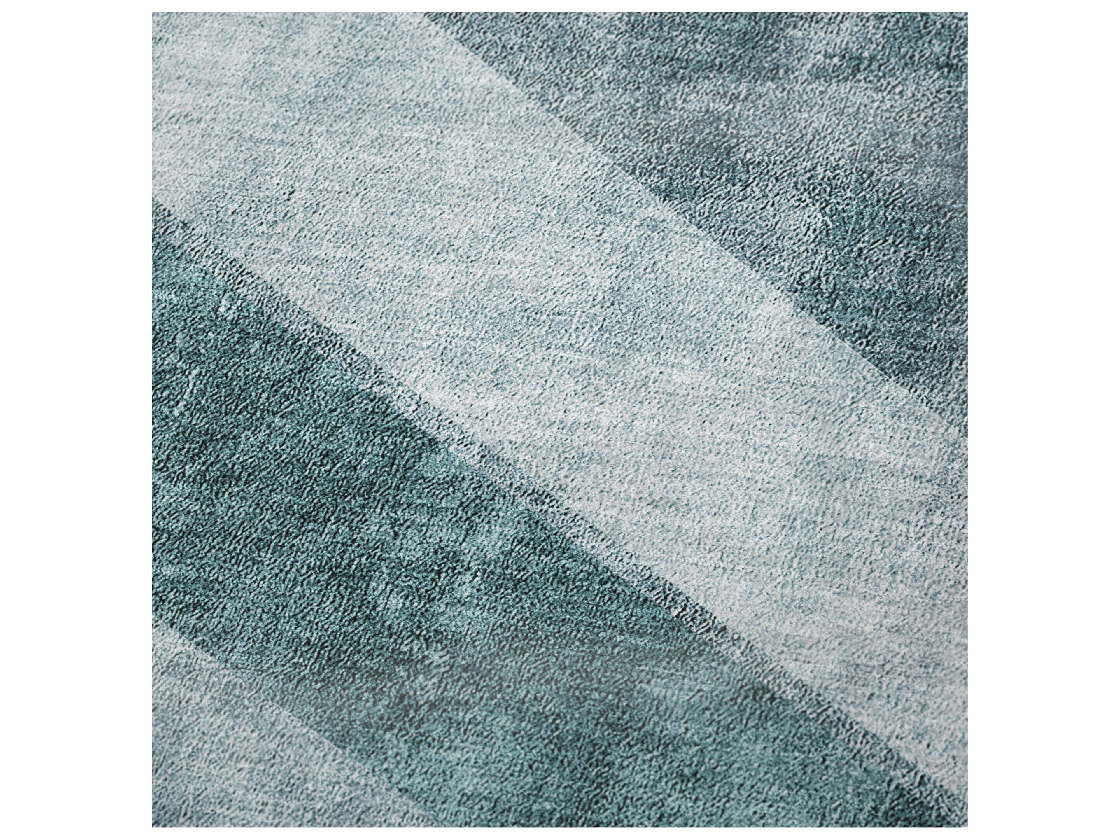 Dalyn Sherpa Teal Polyester Throw