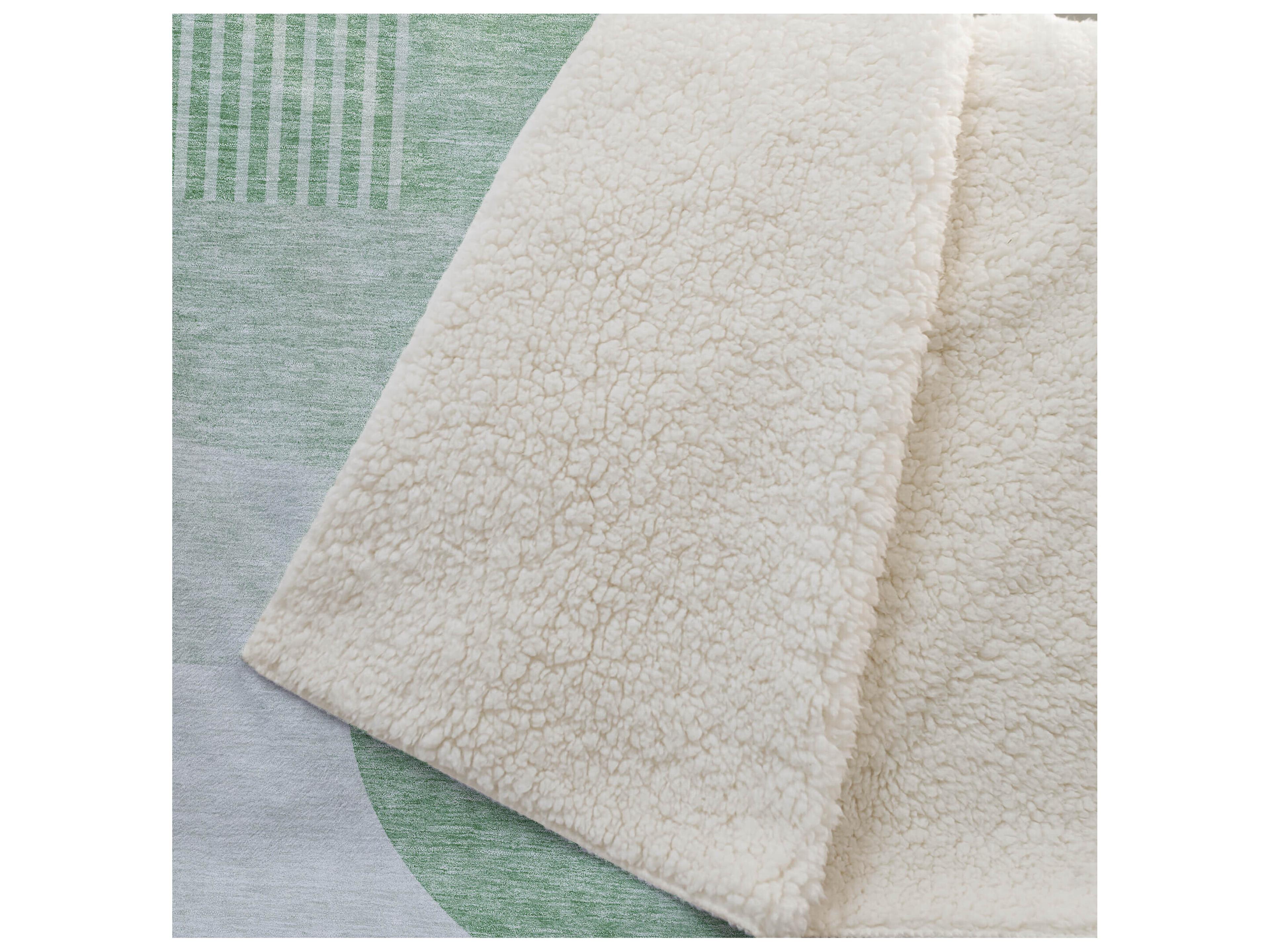 Dalyn Sherpa Green Polyester Throw