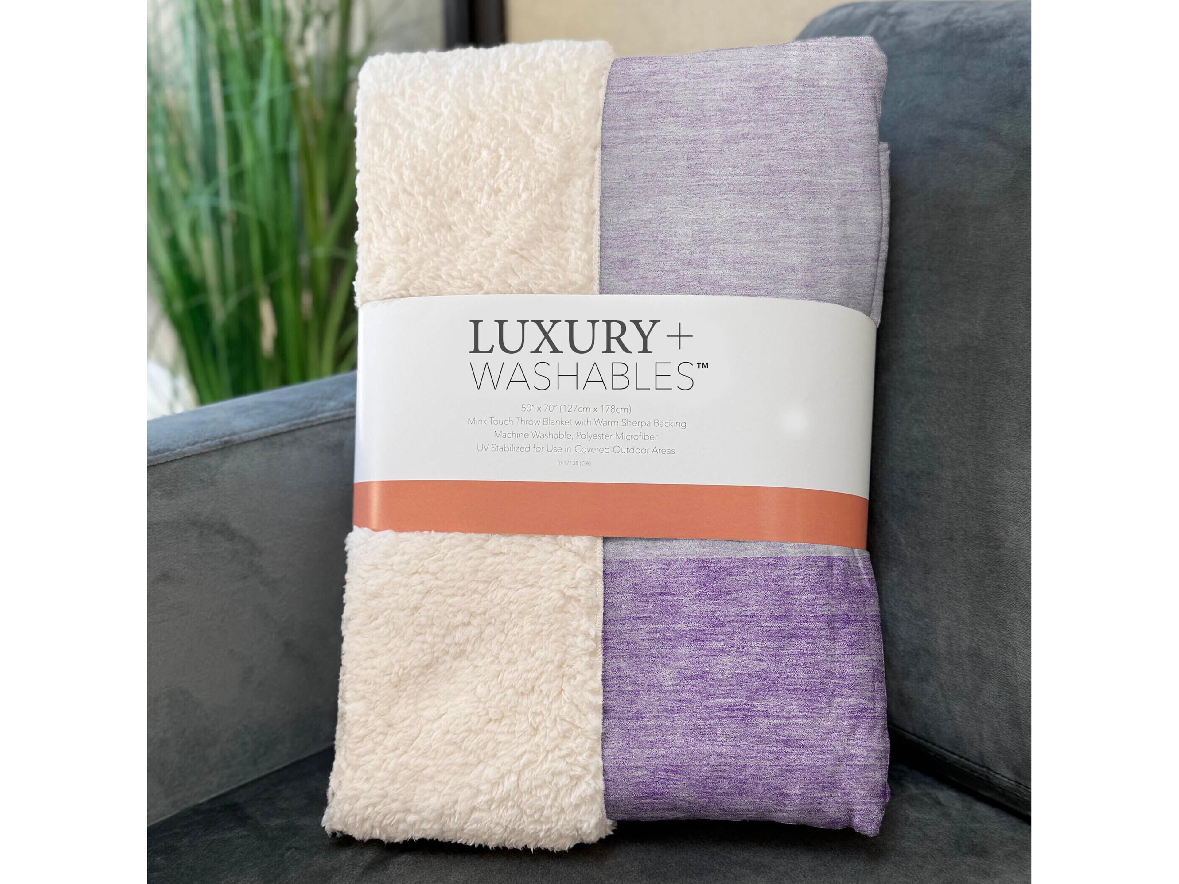 Dalyn Sherpa Purple Polyester Throw
