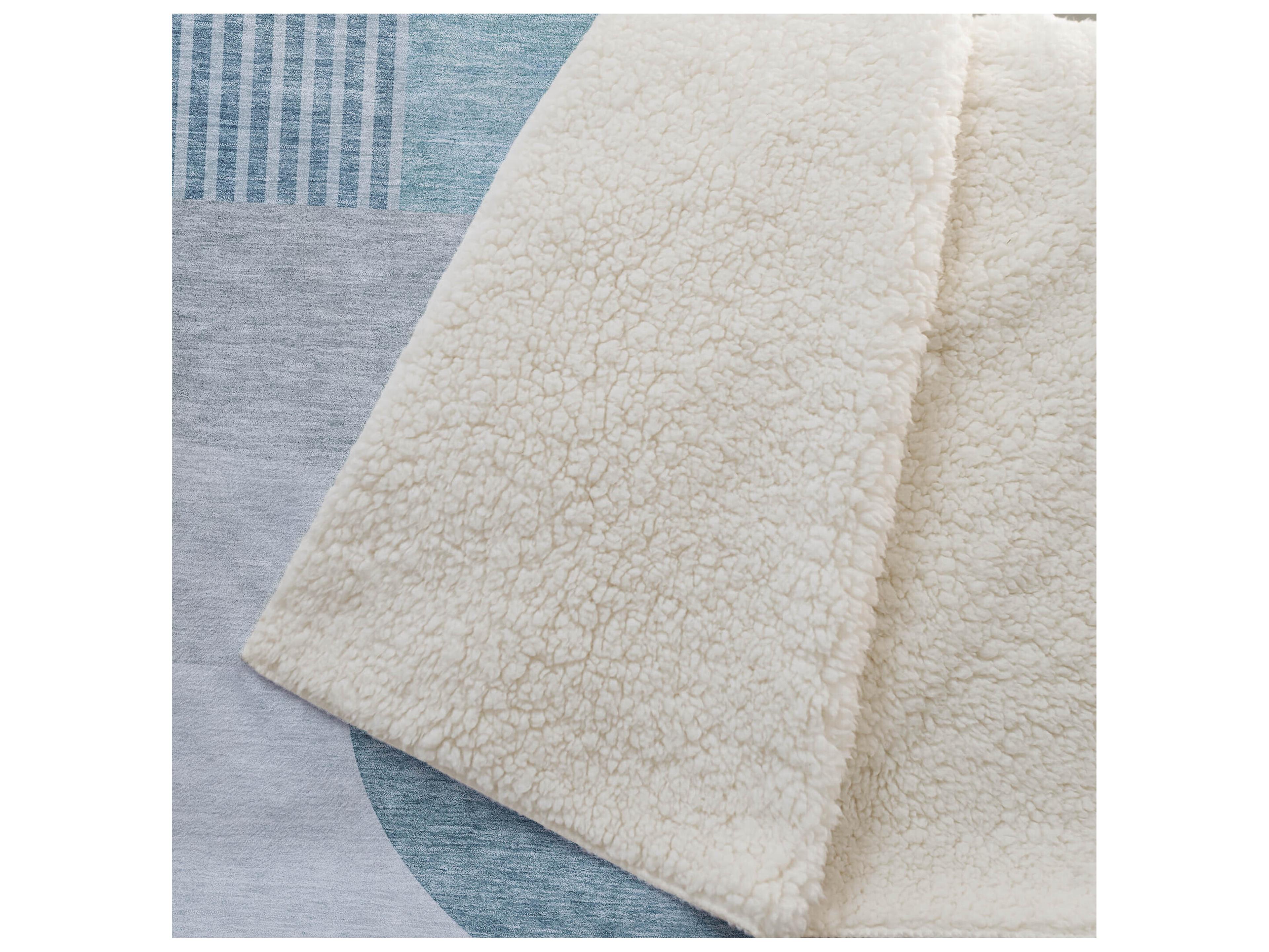 Dalyn Sherpa Teal Polyester Throw