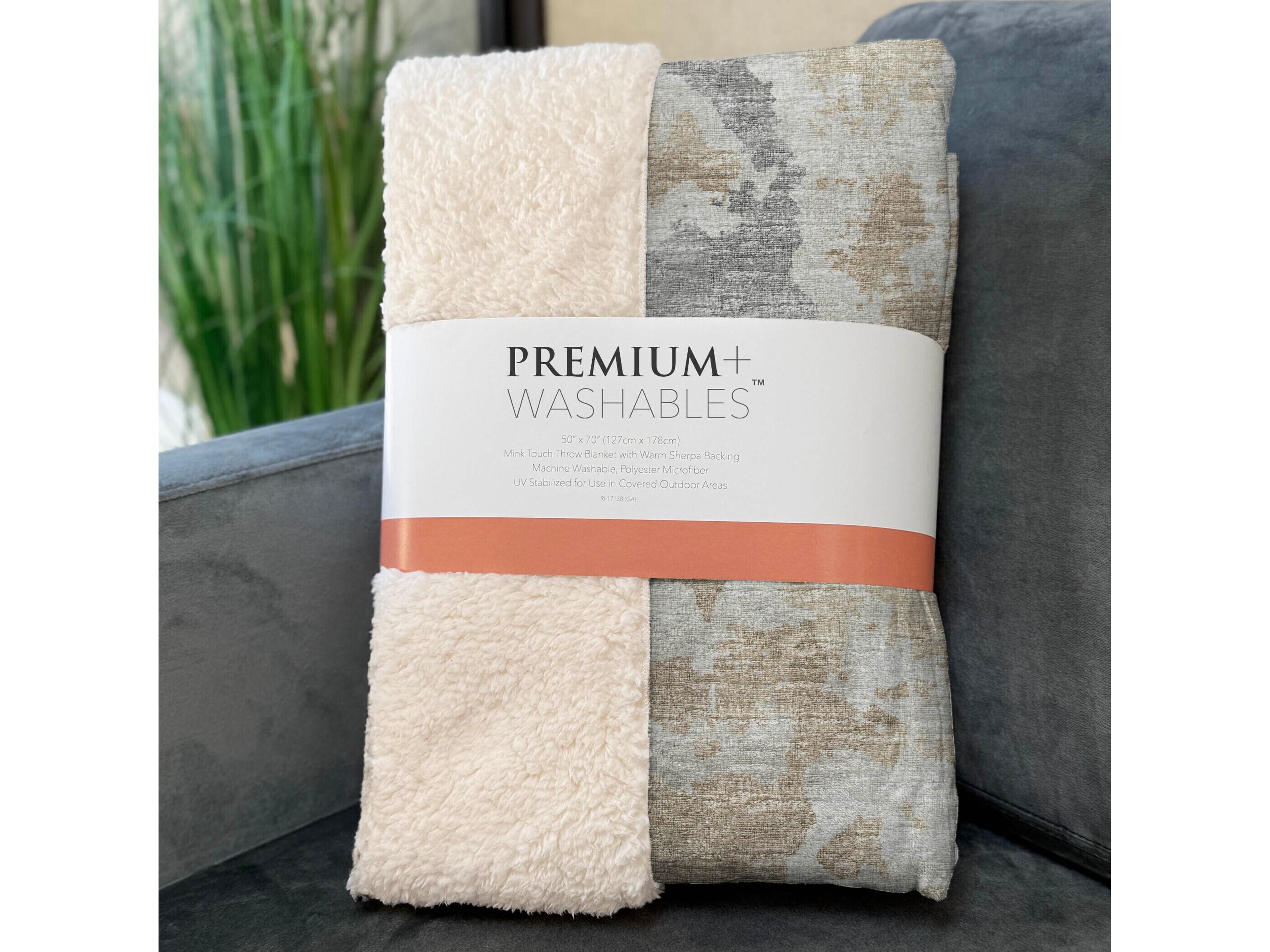 Dalyn Sherpa Beige Polyester Throw