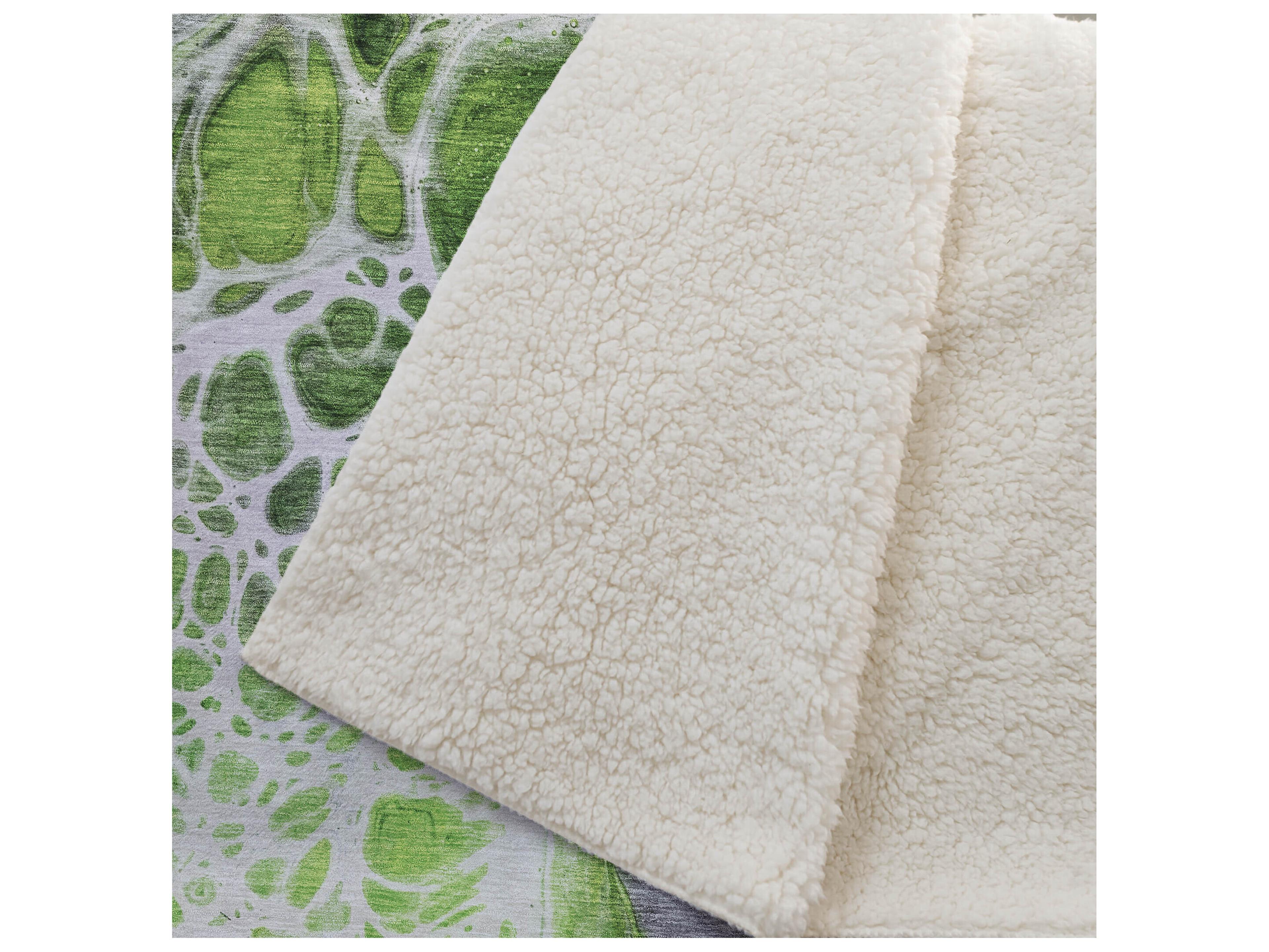 Dalyn Sherpa Green Polyester Throw